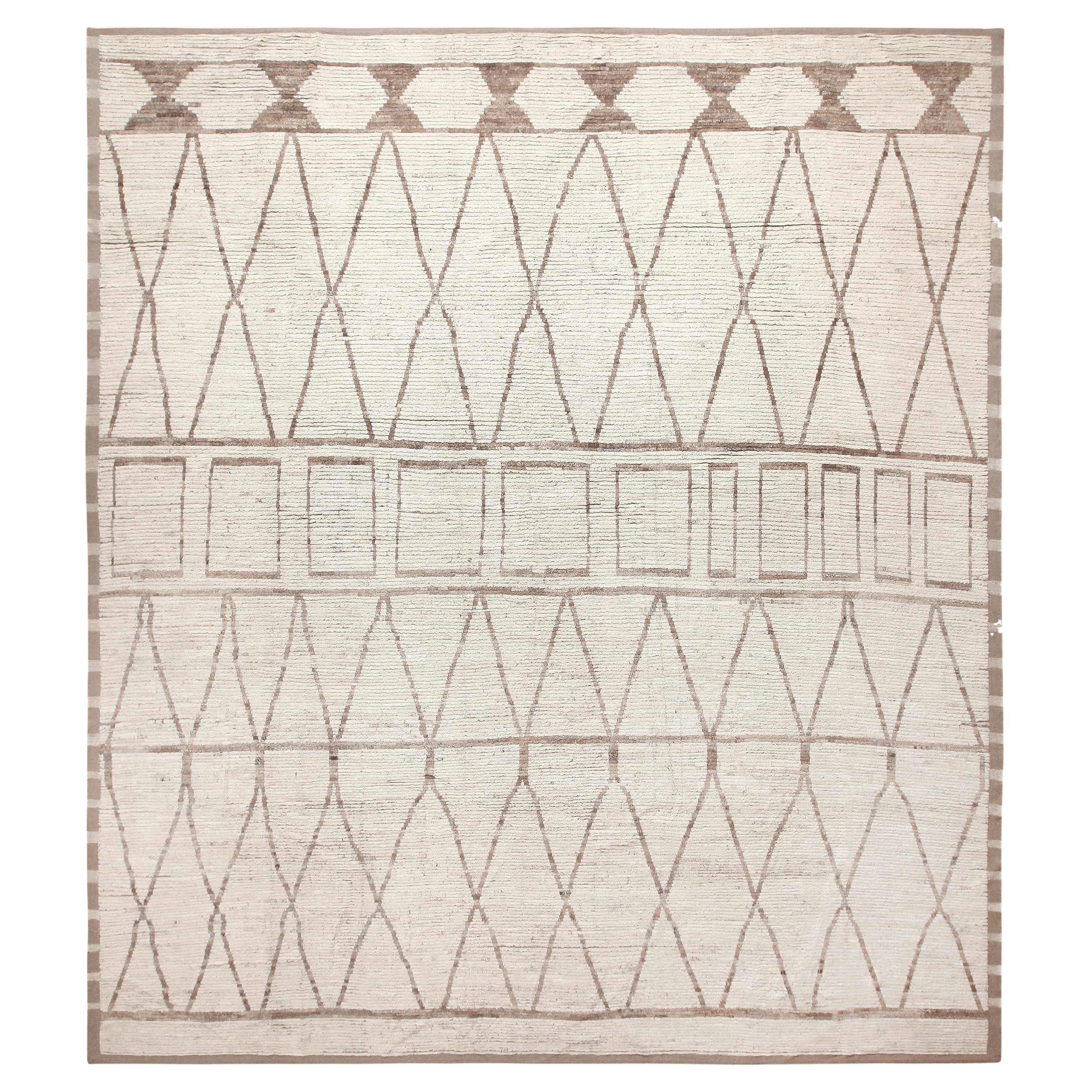 Nazmiyal Kollektion Geometrischer elfenbeinfarbener moderner dekorativer Teppich 13'2" x 14'6"