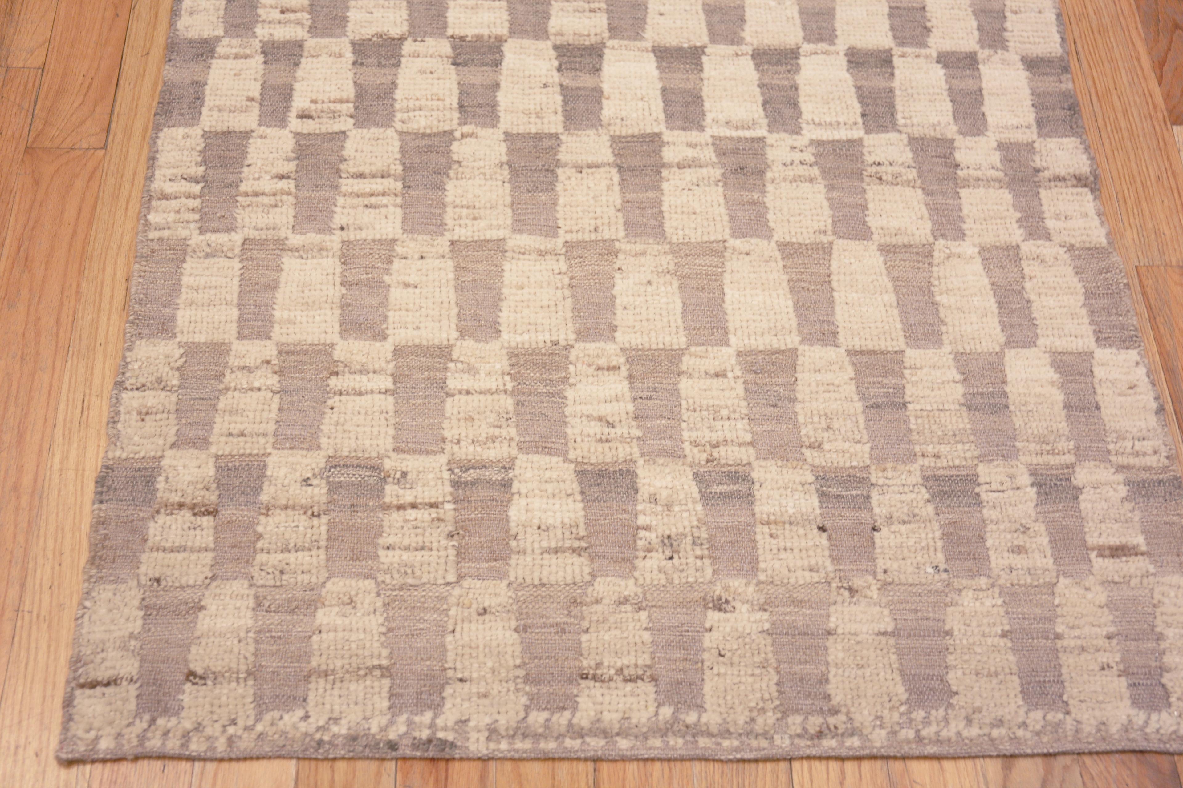 Nazmiyal Collection Geometric Modern High Low Wool Pile Runner Rug 3'6
