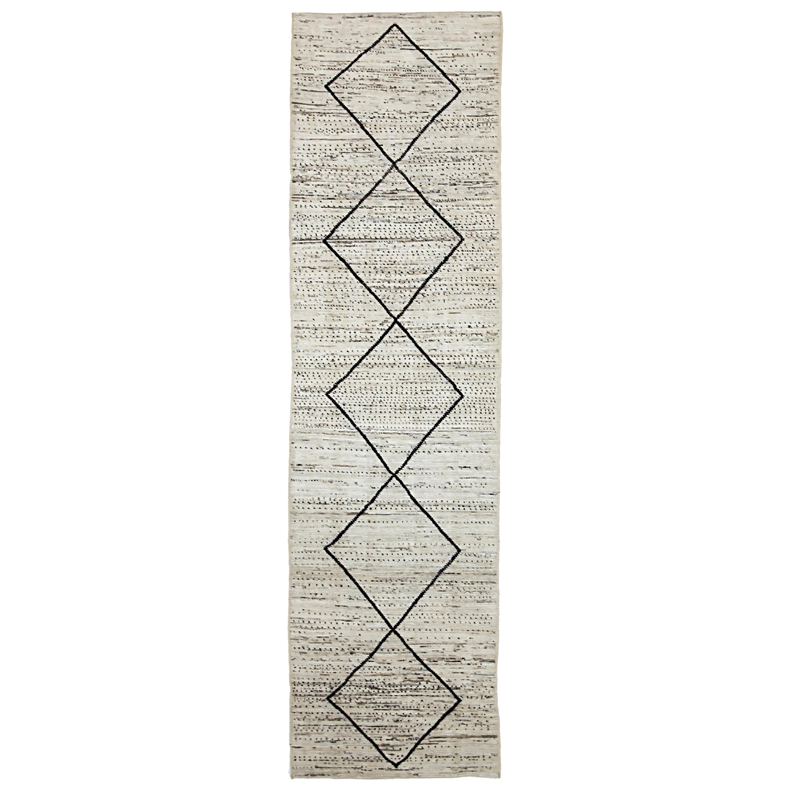 Nazmiyal Collection Geometric Modern Moroccan Style Runner 2ft 8in x 10ft 10in 