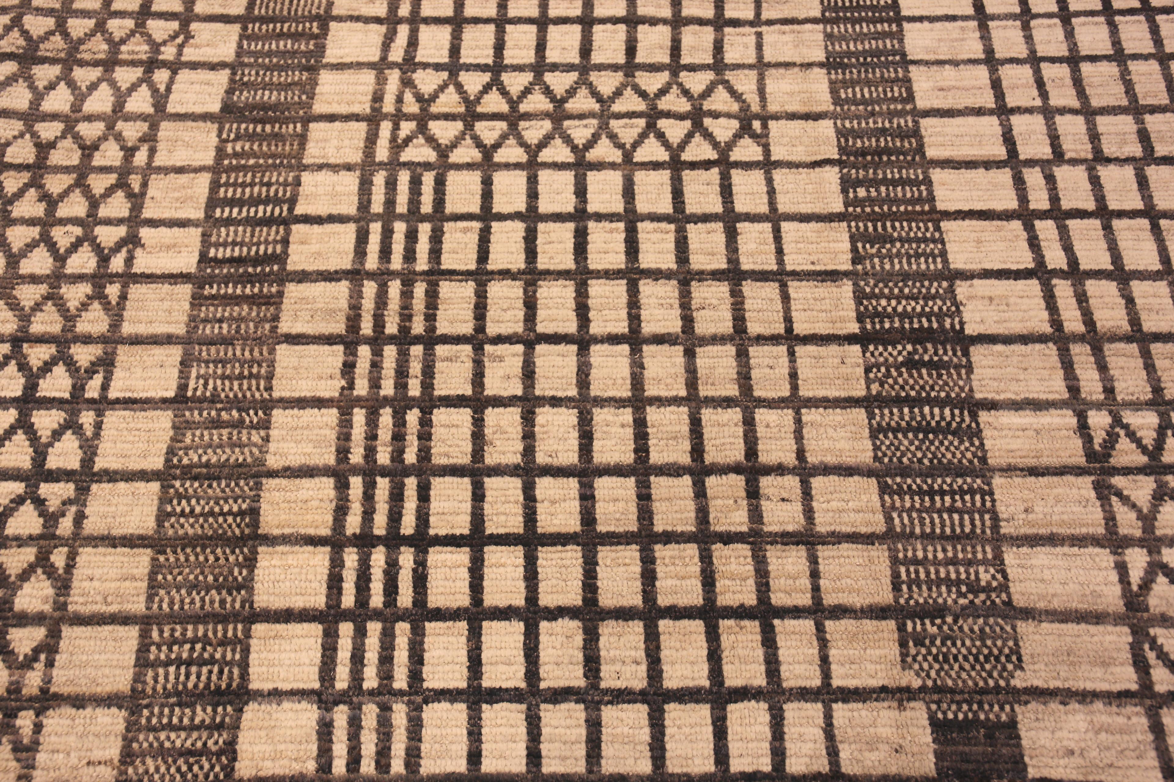 Centrasiatique Tapis géométrique moderne de la collection Nazmiyal. 9 pieds 5 po. x 11 pieds 10 po. en vente