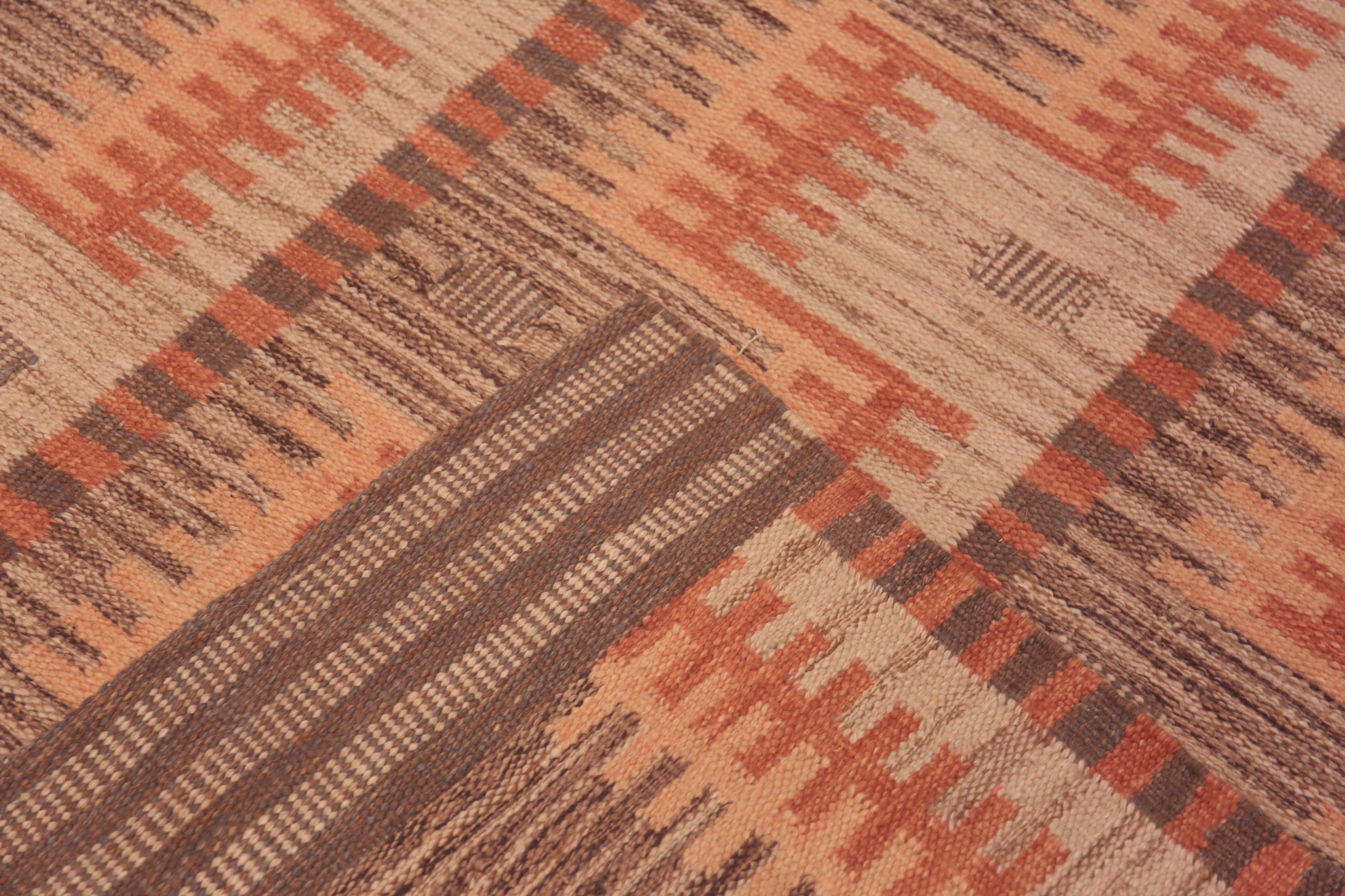 XXIe siècle et contemporain Collection Nazmiyal, tapis Kilim suédois moderne et géométrique tissé à plat 8'2
