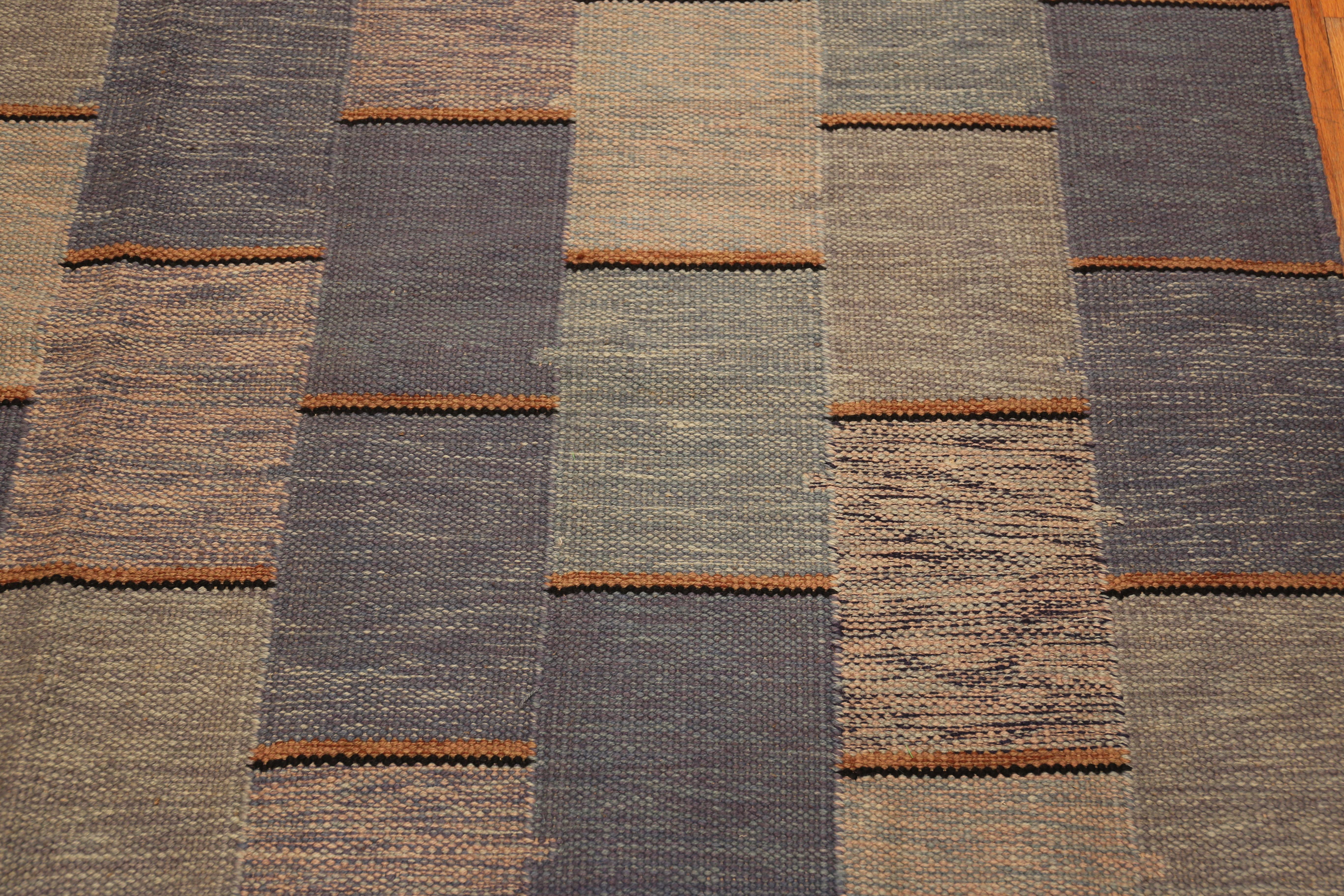 Nazmiyal Collection Rug Geometrico Moderno Svedese Kilim 10 ft 1 in x 14 ft 2 in In condizioni Nuovo in vendita a New York, NY