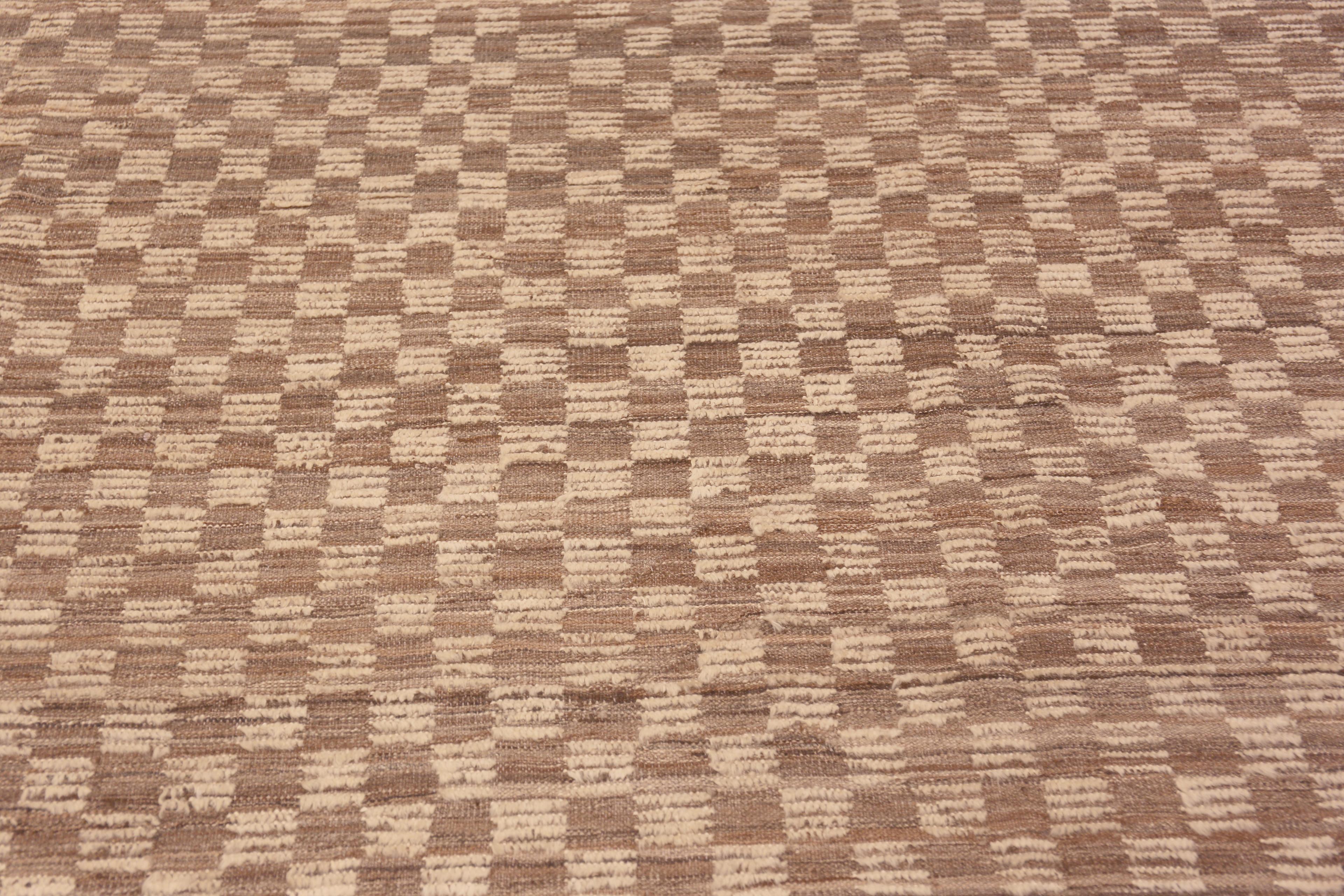 Moderne Tapis de grande taille à motifs géométriques de la collection Nazmiyal, 12' x 15' en vente