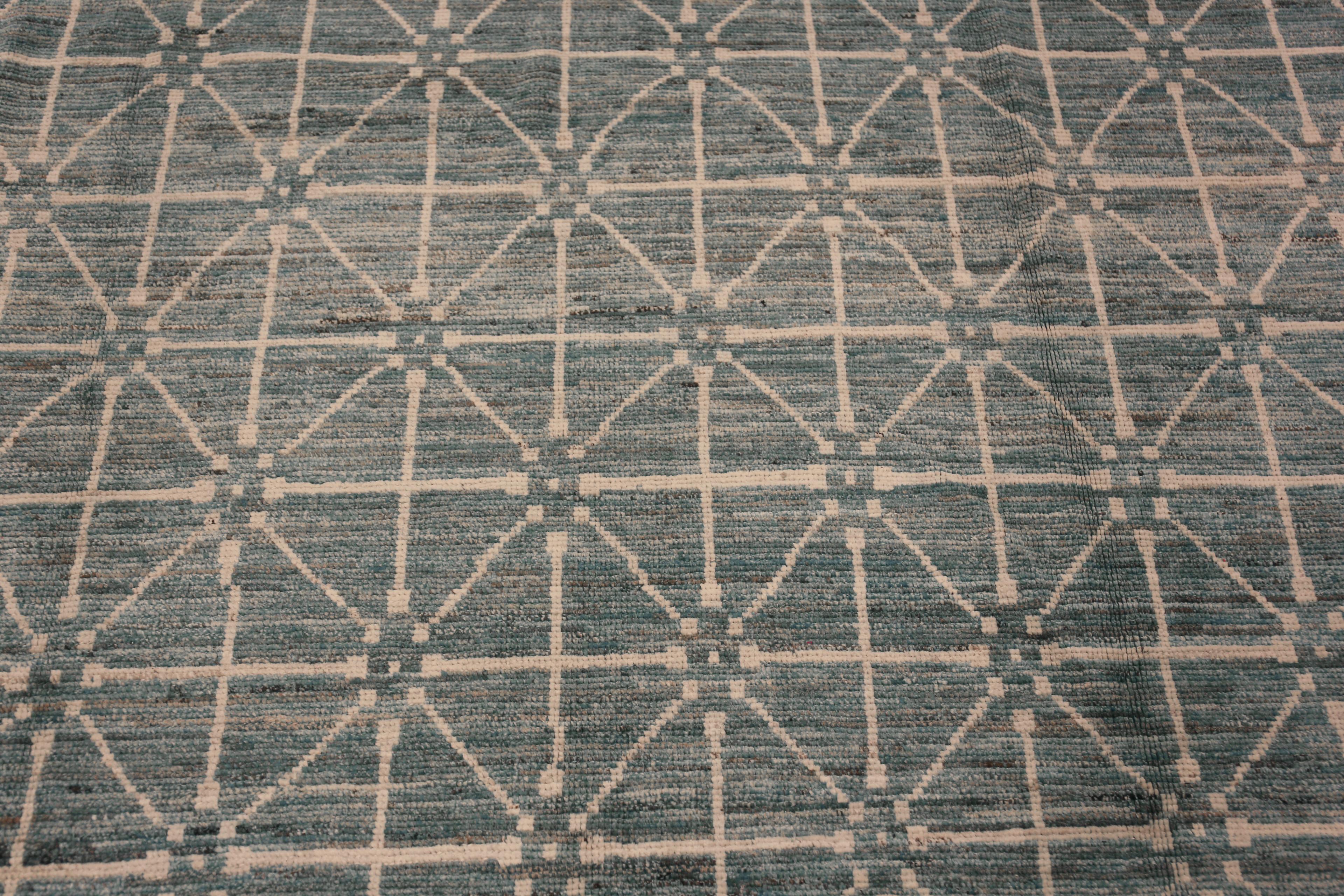 Centrasiatique Collection Nazmiyal - Tapis moderne de couleur grise et bleue sur toute la surface 9'5