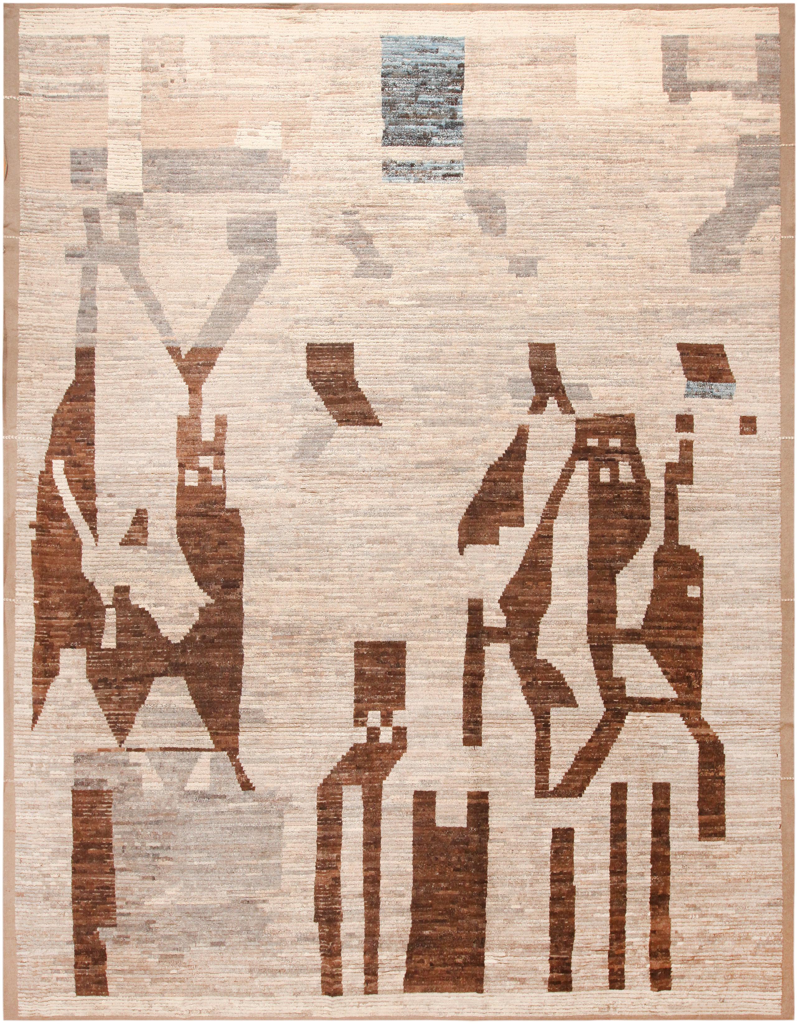 Gorgeous Large Abstract Primitive Design Modern Area Rug, Country of Origin: Central Asia, Circa date: Modern Rugs – Today’s styles continue to energy in ways that combine remnants of our primitive past with contemporary elements. The result is