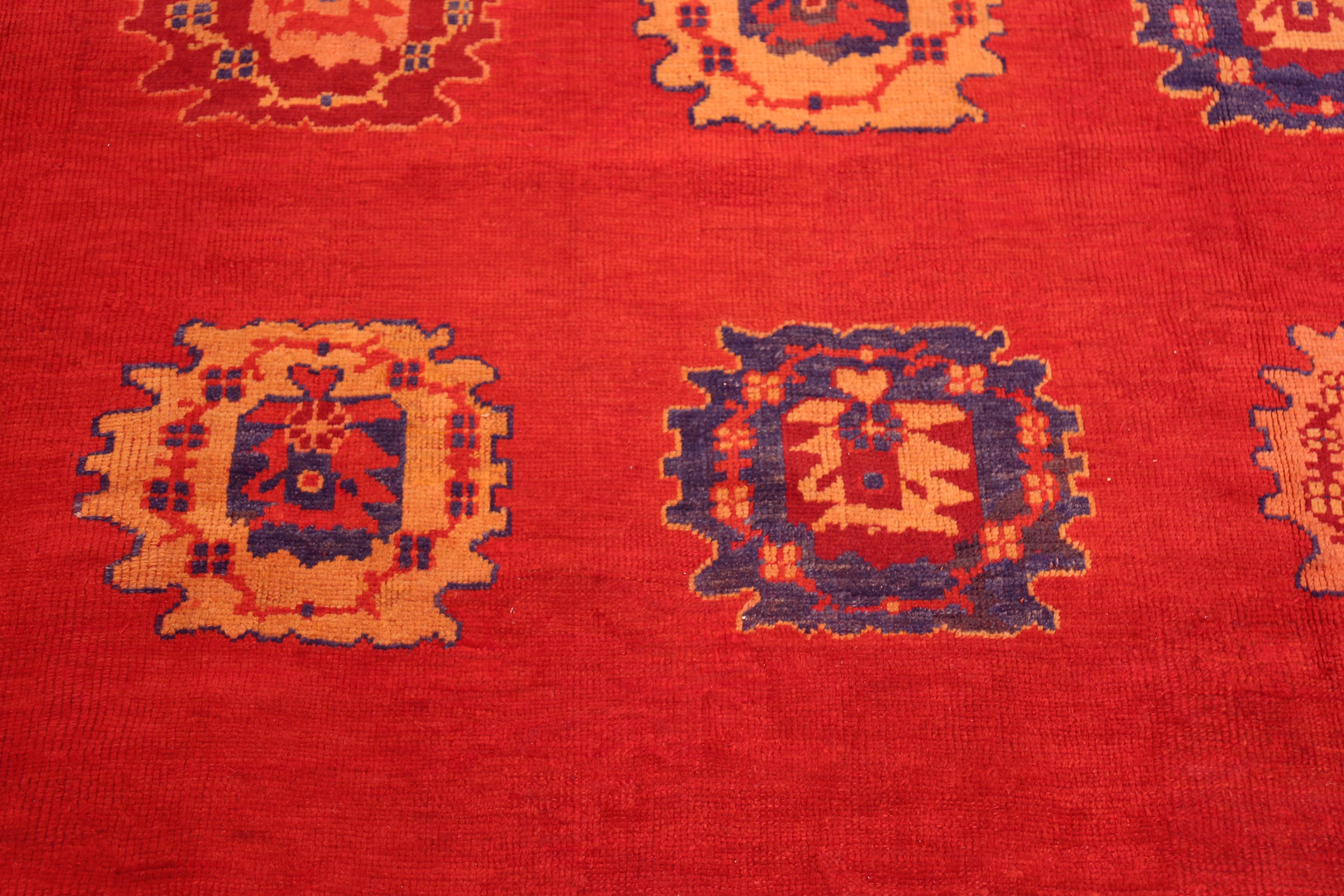 Nazmiyal Collection Large Antique Oushak Rug 10 ft 1 in x 15 ft 6 in (Handgeknüpft) im Angebot