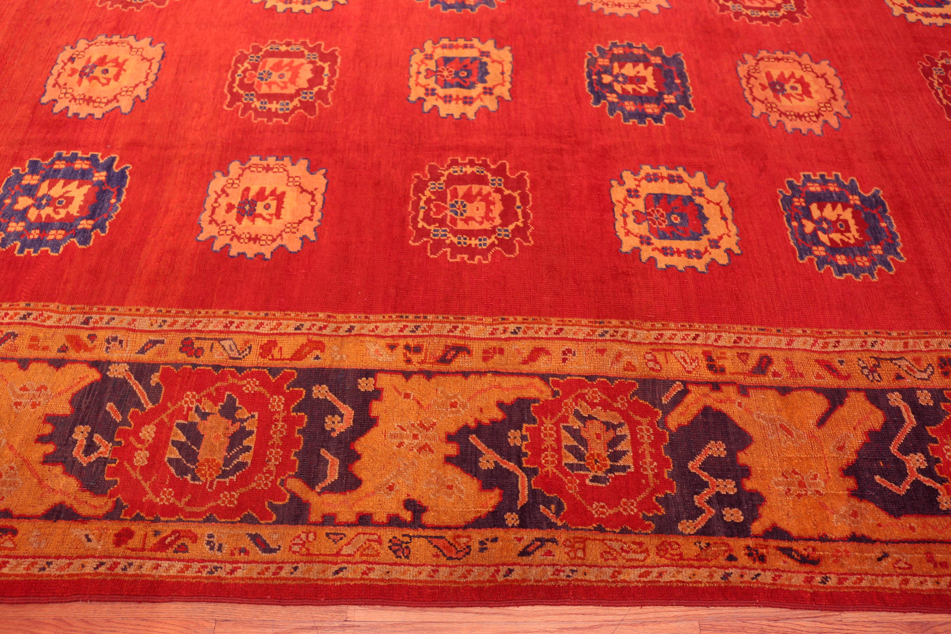 Nazmiyal Collection Large Antique Oushak Rug 10 ft 1 in x 15 ft 6 in im Angebot 1