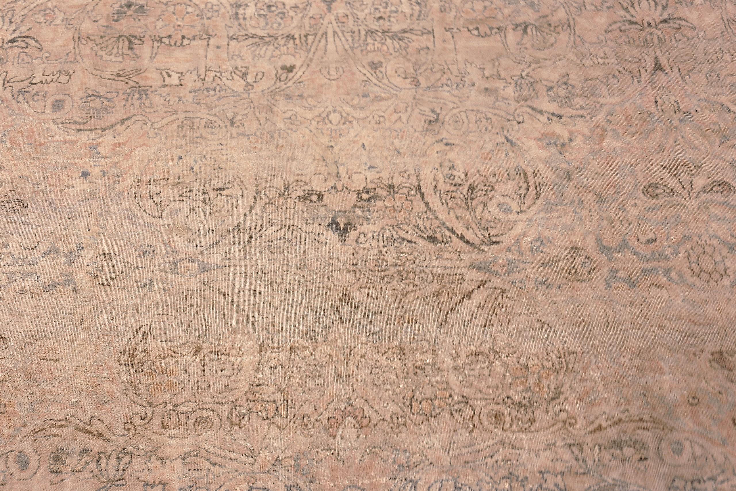 Nazmiyal Collection große antike persische Kerman Teppich 14 ft x 17 ft 6 in im Zustand „Gut“ im Angebot in New York, NY
