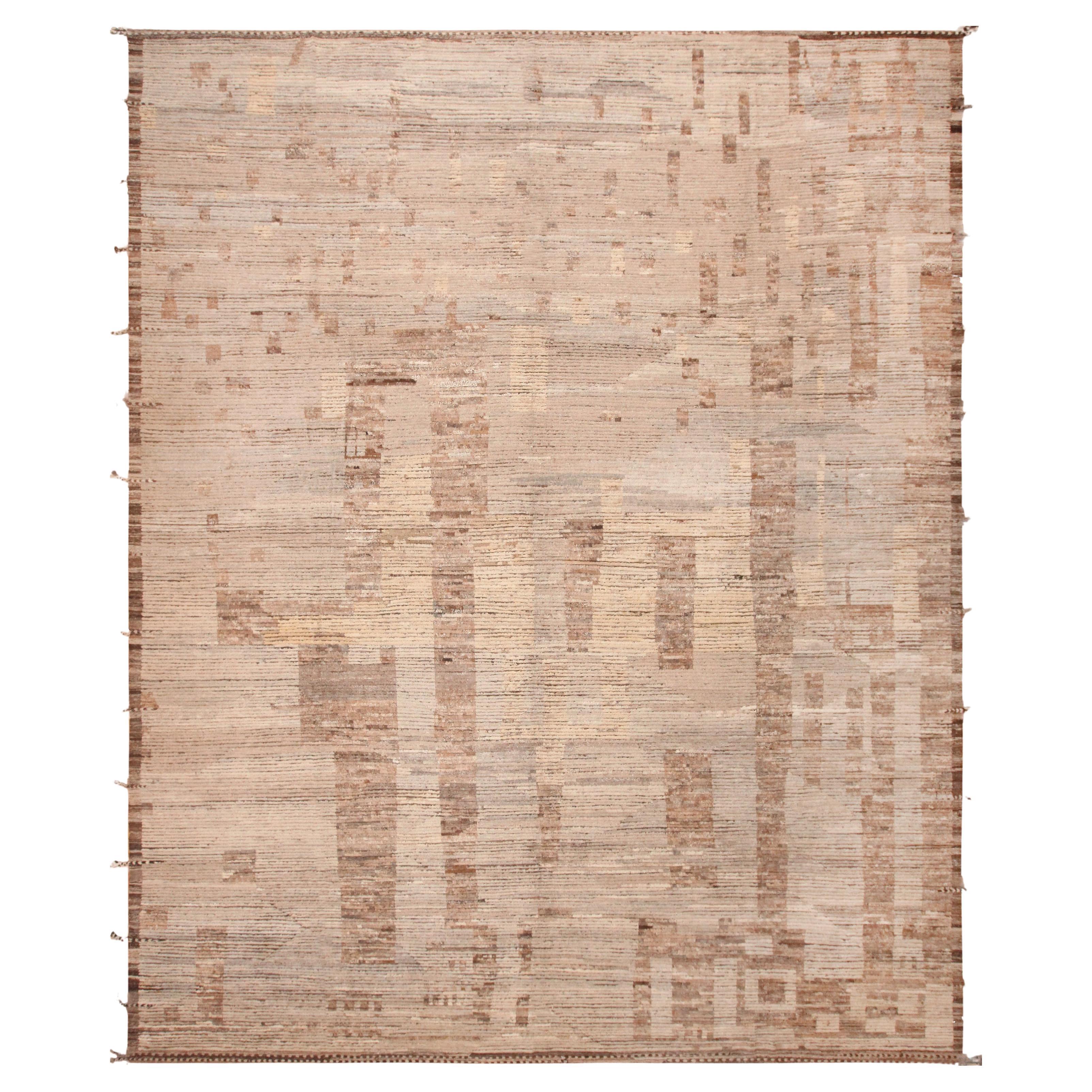 Nazmiyal Collection Large Earthy Tones Trendy Modern Area Rug 13'10" x 16'6" For Sale