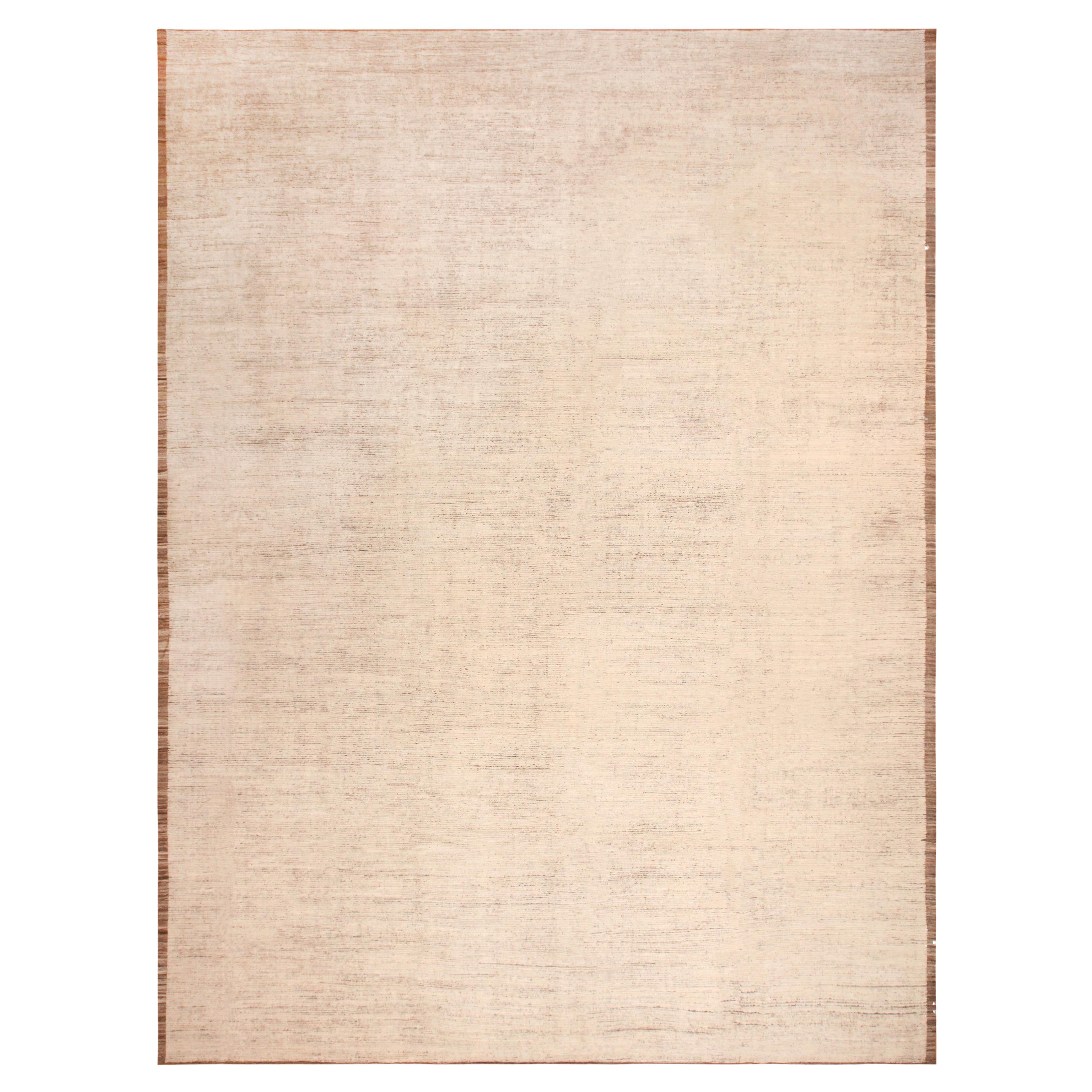 Nazmiyal Collection Large Ivory Cream Modern Chic Area Rug 14'6" x 19'5" For Sale