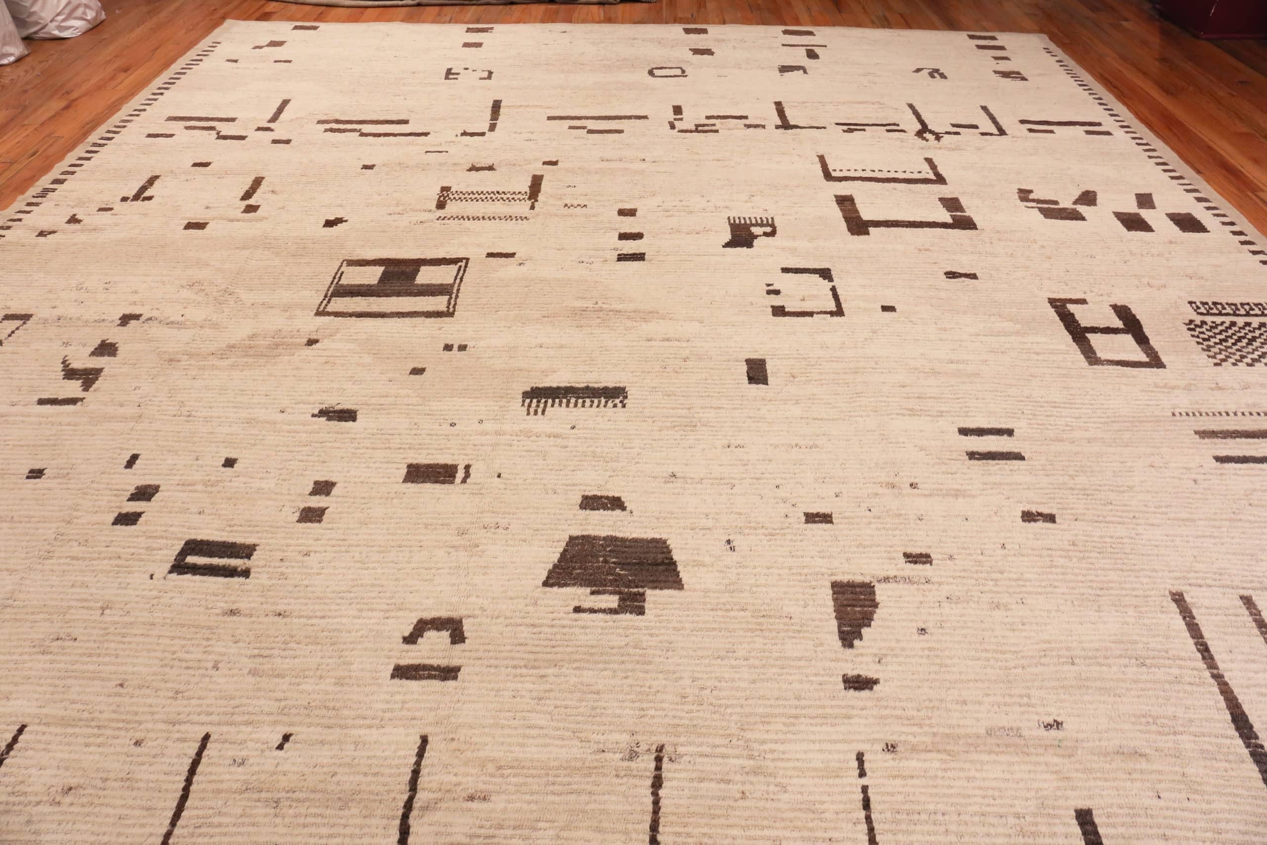 Hand-Knotted Nazmiyal Collection Large Primitive Design Modern Moroccan Rug 14'6