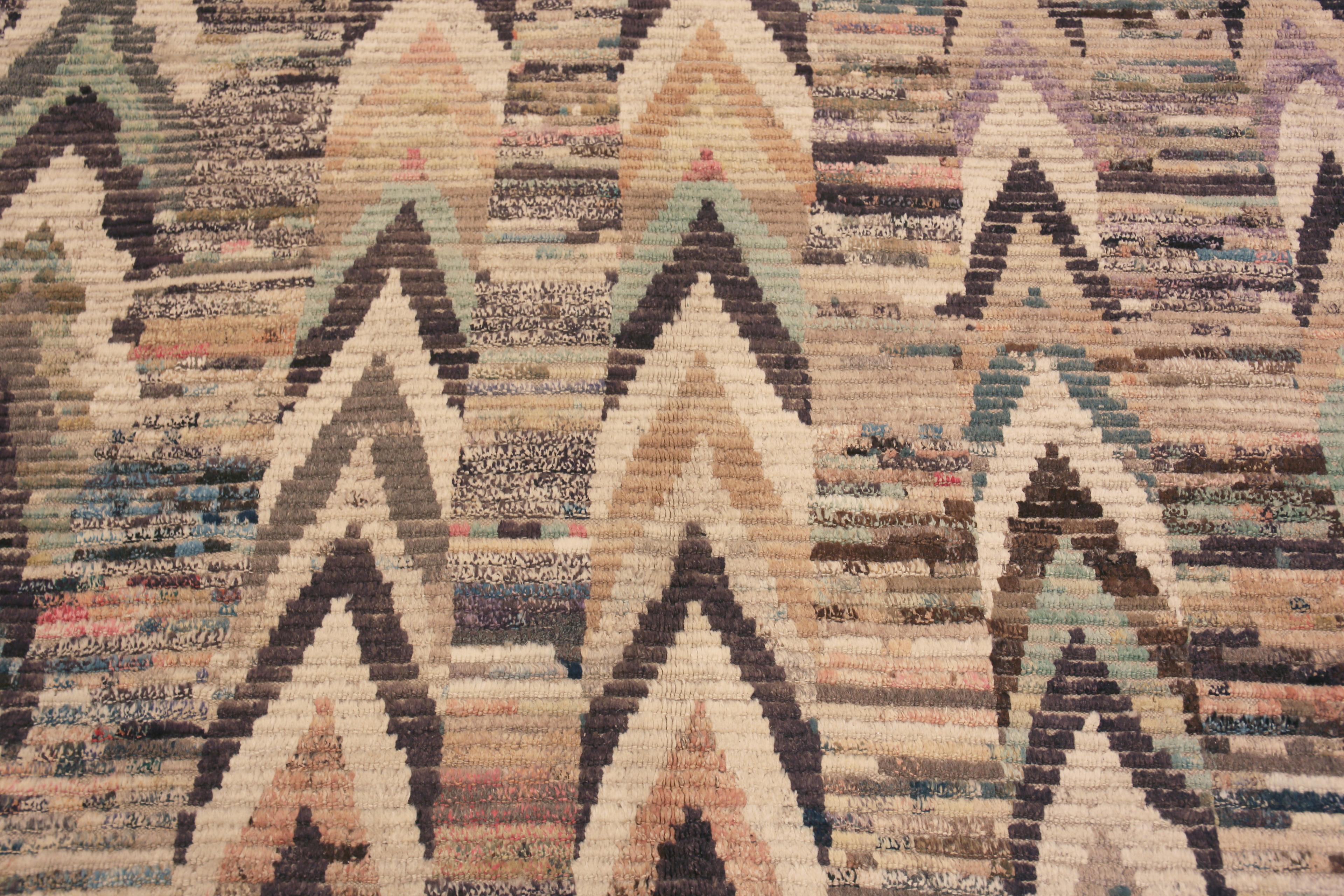 Tappeto di grandi dimensioni Geometric Chevron Design Modern Area Rug, Paese d'origine: Asia centrale, Data di realizzazione: CIRCA: Tappeti moderni 