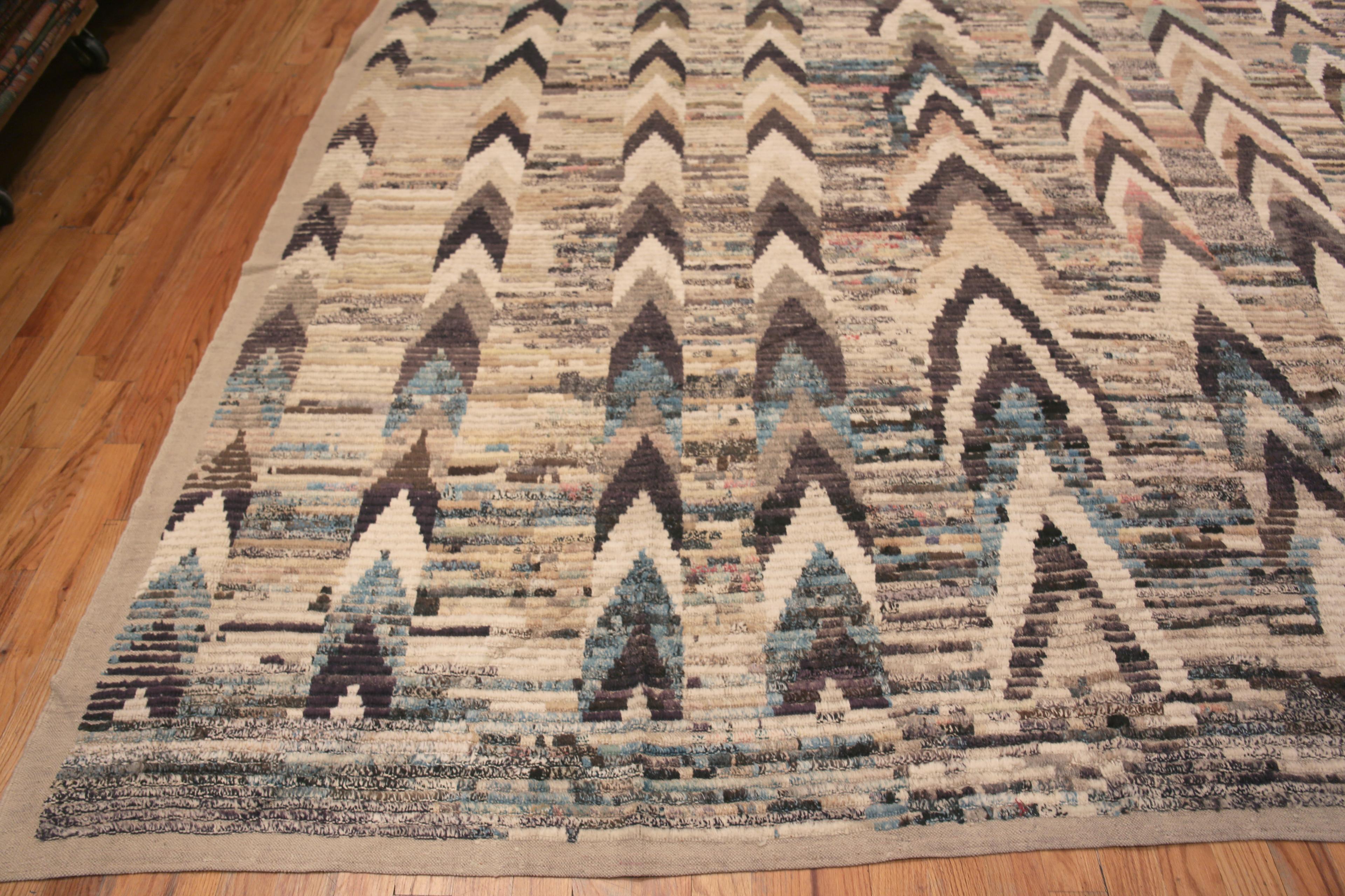 Central Asian Nazmiyal Collection  Large Size Chevron Design Modern Area Rug 13'8