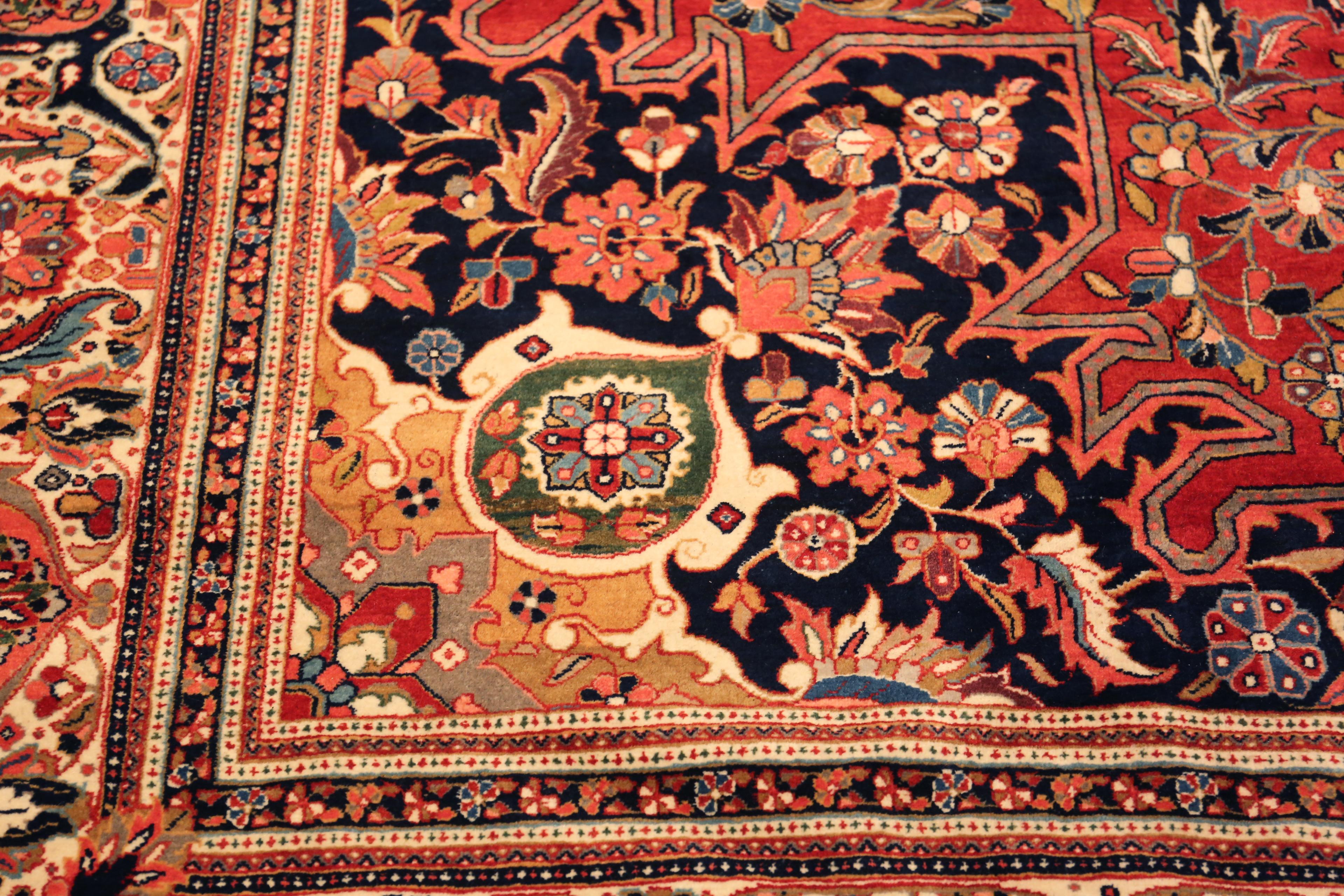 Heriz Serapi Tappeto Nazmiyal Collection Majestic Lion Garden Antique Heriz in vendita