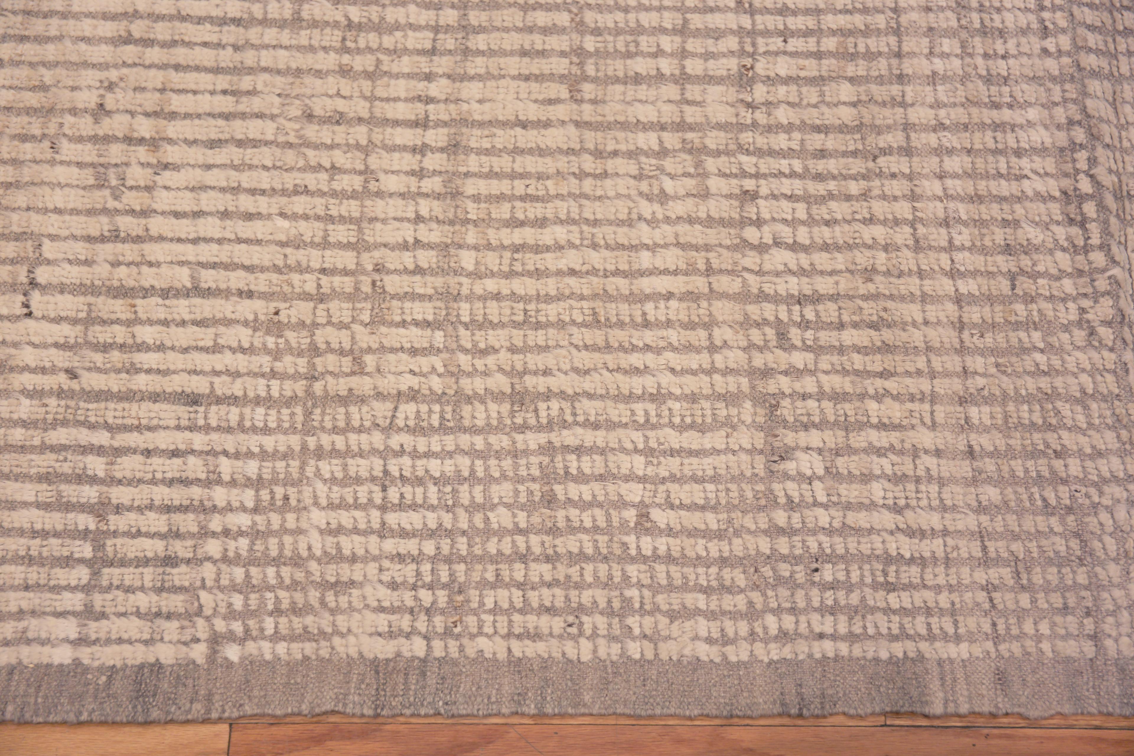 Centrasiatique Collection Nazmiyal - Design minimaliste - Tapis moderne à poils doux en laine - 6' x 9' en vente