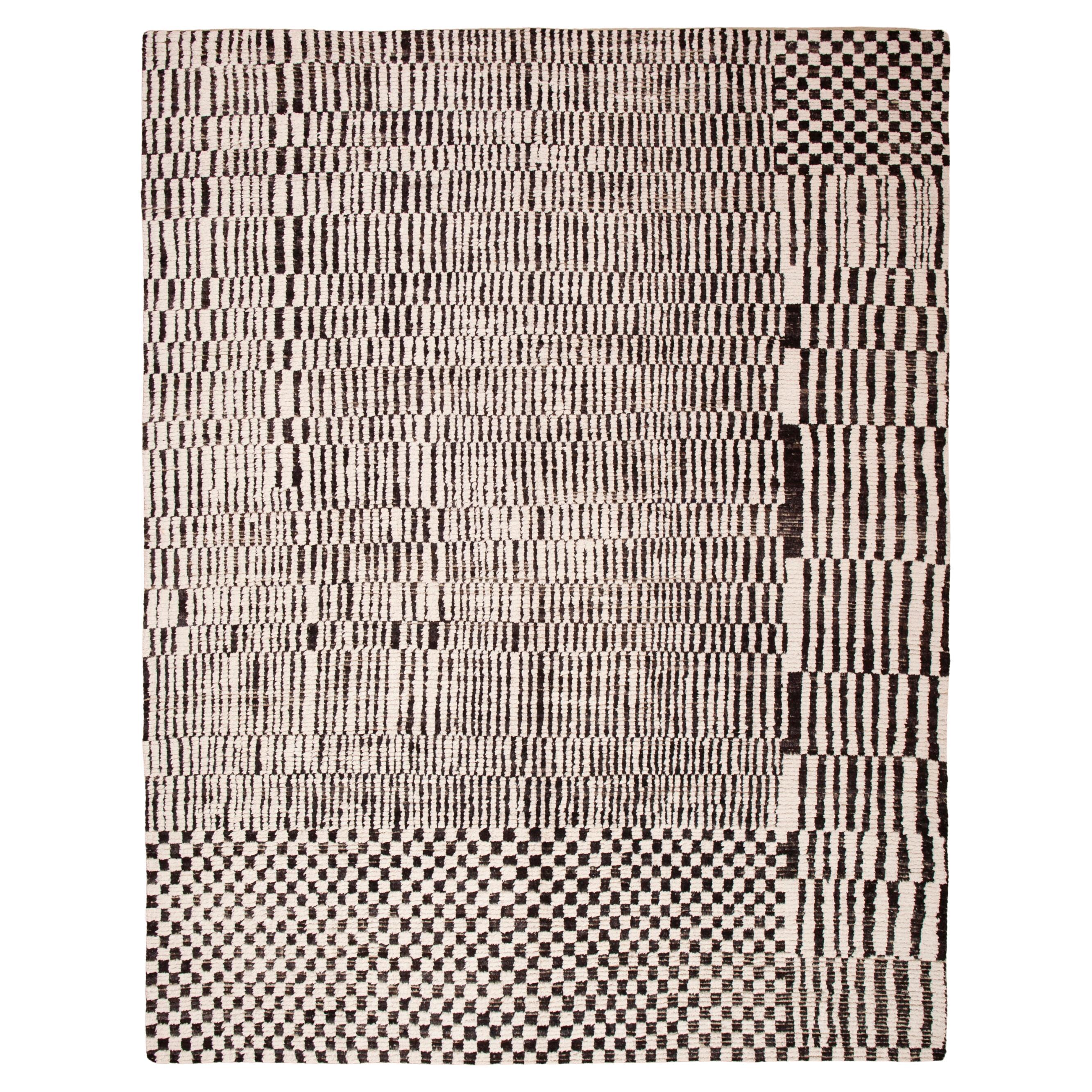 Tappeto moderno a scacchiera bianco e nero Nazmiyal Collection 9 ft 5 in x 11 ft 11 in