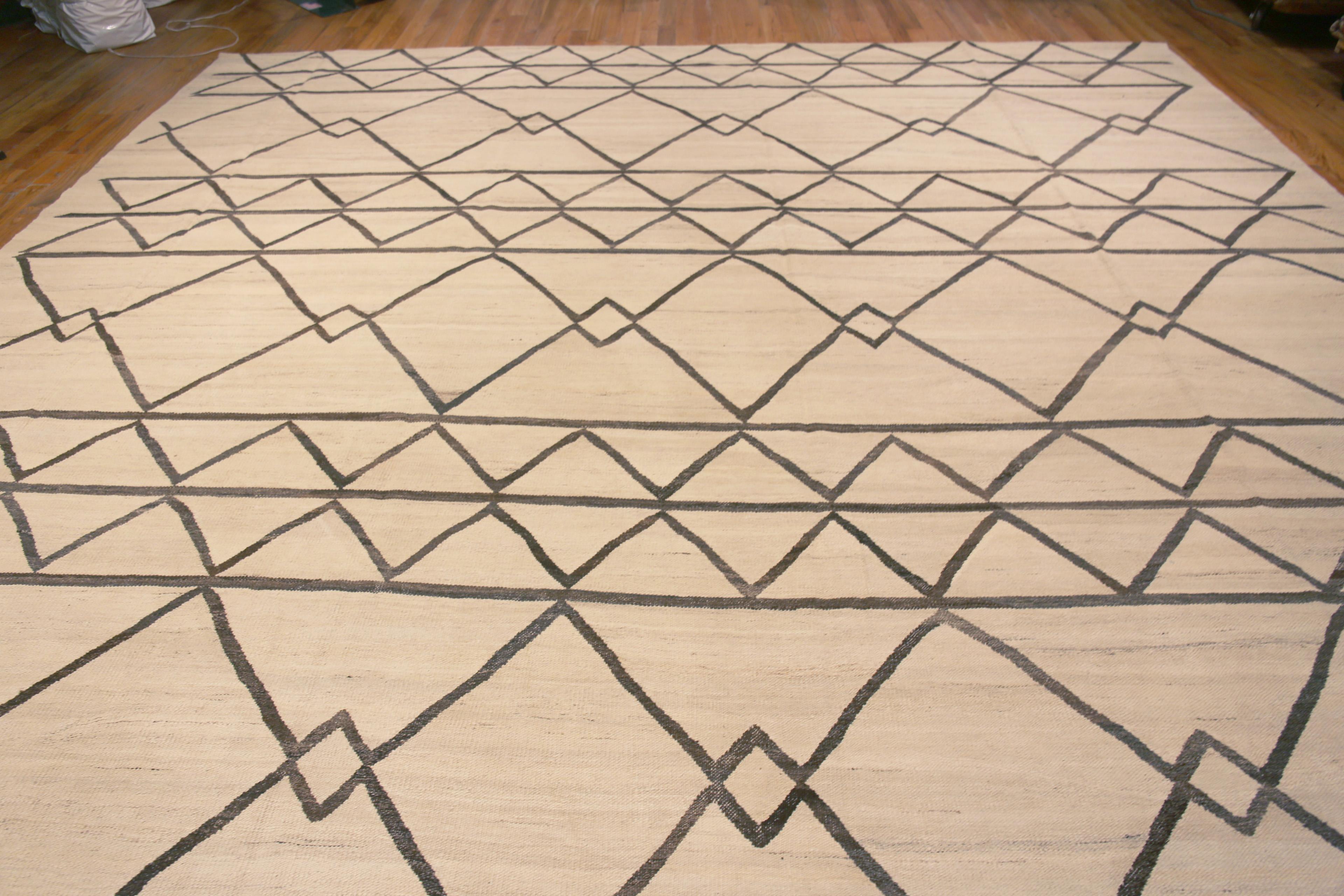 Moderno Nazmiyal Collection Tappeto Kilim moderno marrone geometrico a tessitura piana 14'4