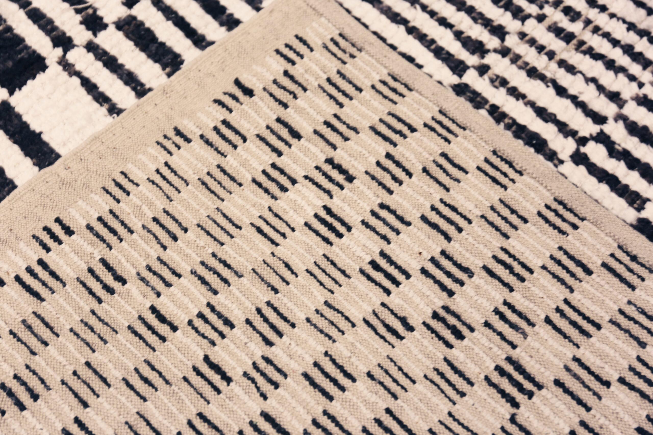 Annodato a mano Tappeto Nazmiyal Collection con design a scacchiera moderno 9 ft 5 in x 11 ft 11 in in vendita