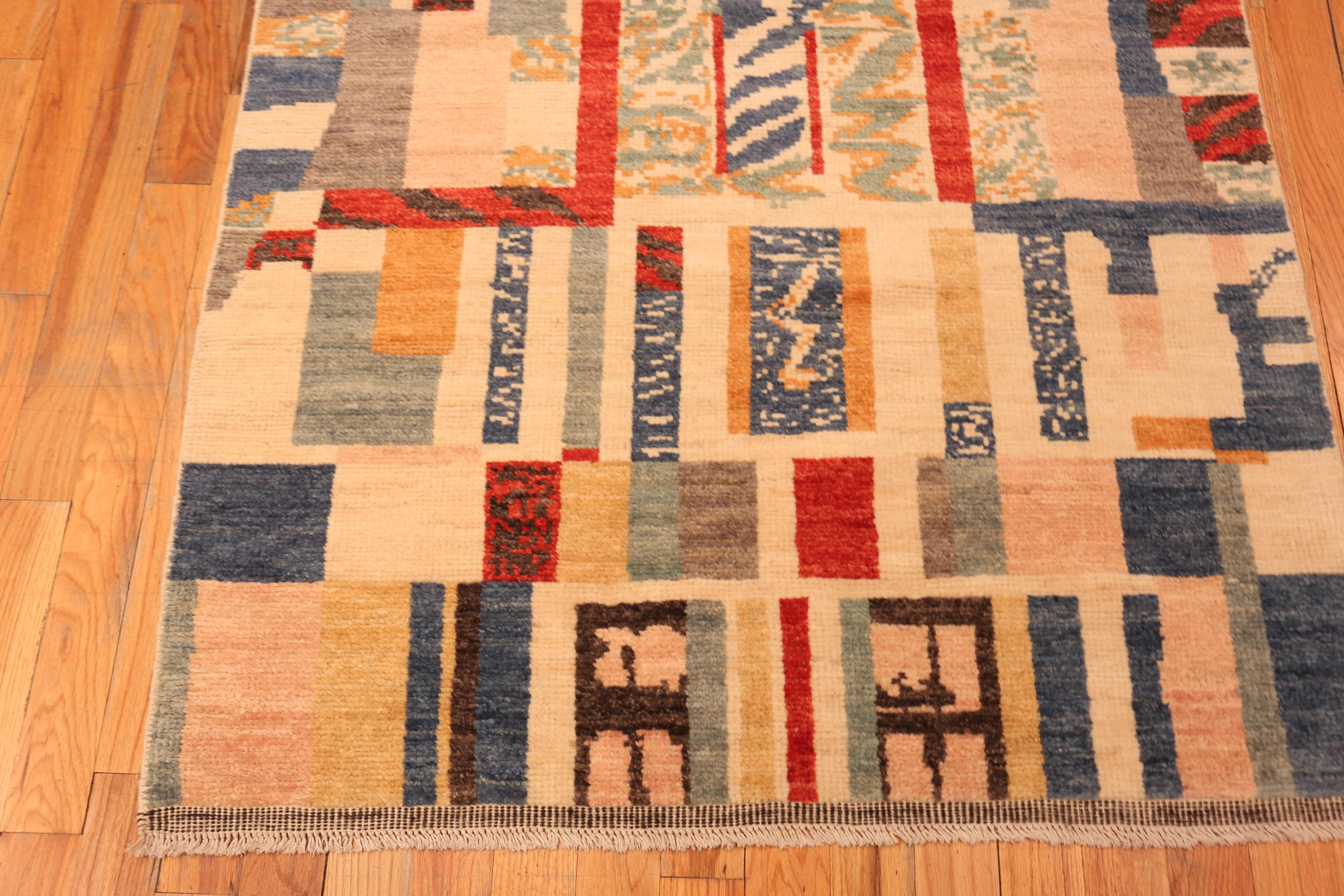 Moderno Tappeto geometrico moderno e contemporaneo Nazmiyal Collection 4 ft 2 in x 6 ft 6 in in vendita