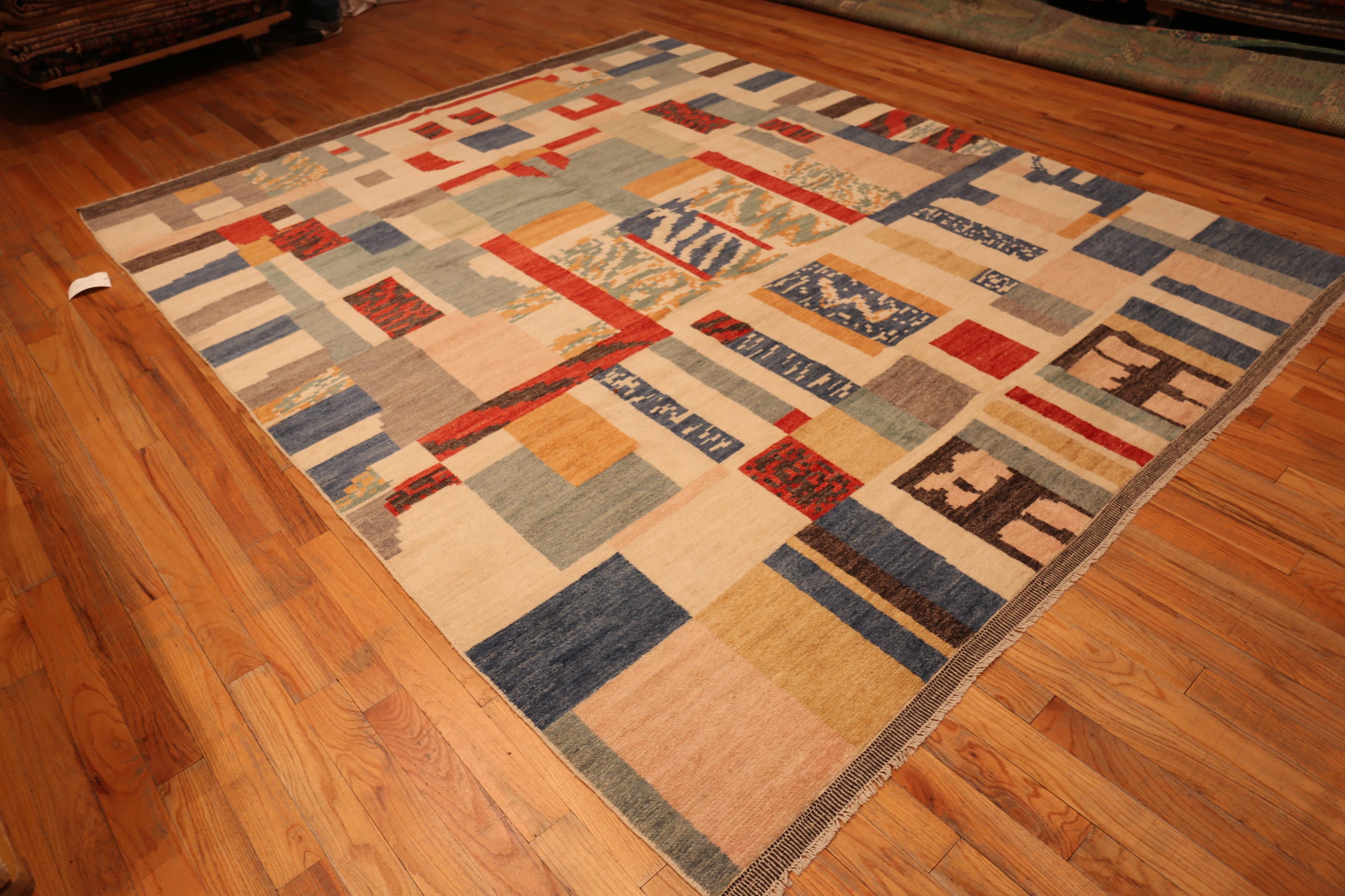 Tappeto di design svedese moderno e contemporaneo, Paese d'origine: Asia centrale, Data di realizzazione: CIRCA: Moderno