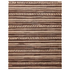 Nazmiyal Kollektion Moderner flacher gewebter Kelim. 9 ft 3 in x 11 ft 5 in