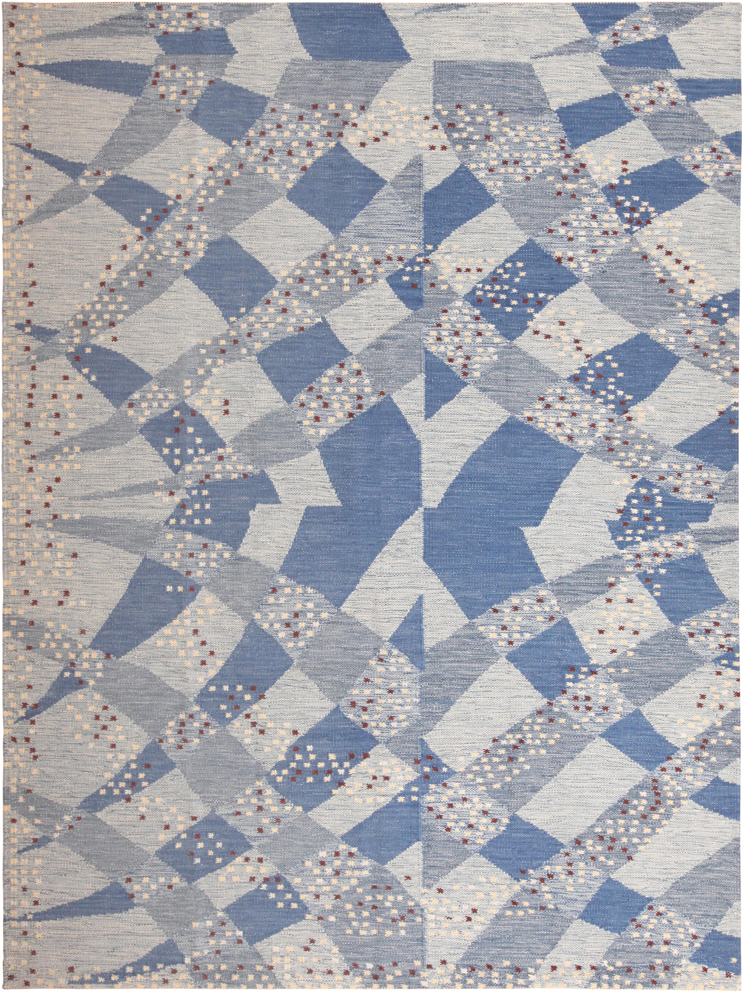 Magnifique tapis moderne tissé à plat de style suédois, bleu, pays d'origine : Tapis modernes de l'Inde. Circa date : Moderne. Taille : 9 ft 3 in x 12 ft 2 in (2,82 m x 3,71 m)

