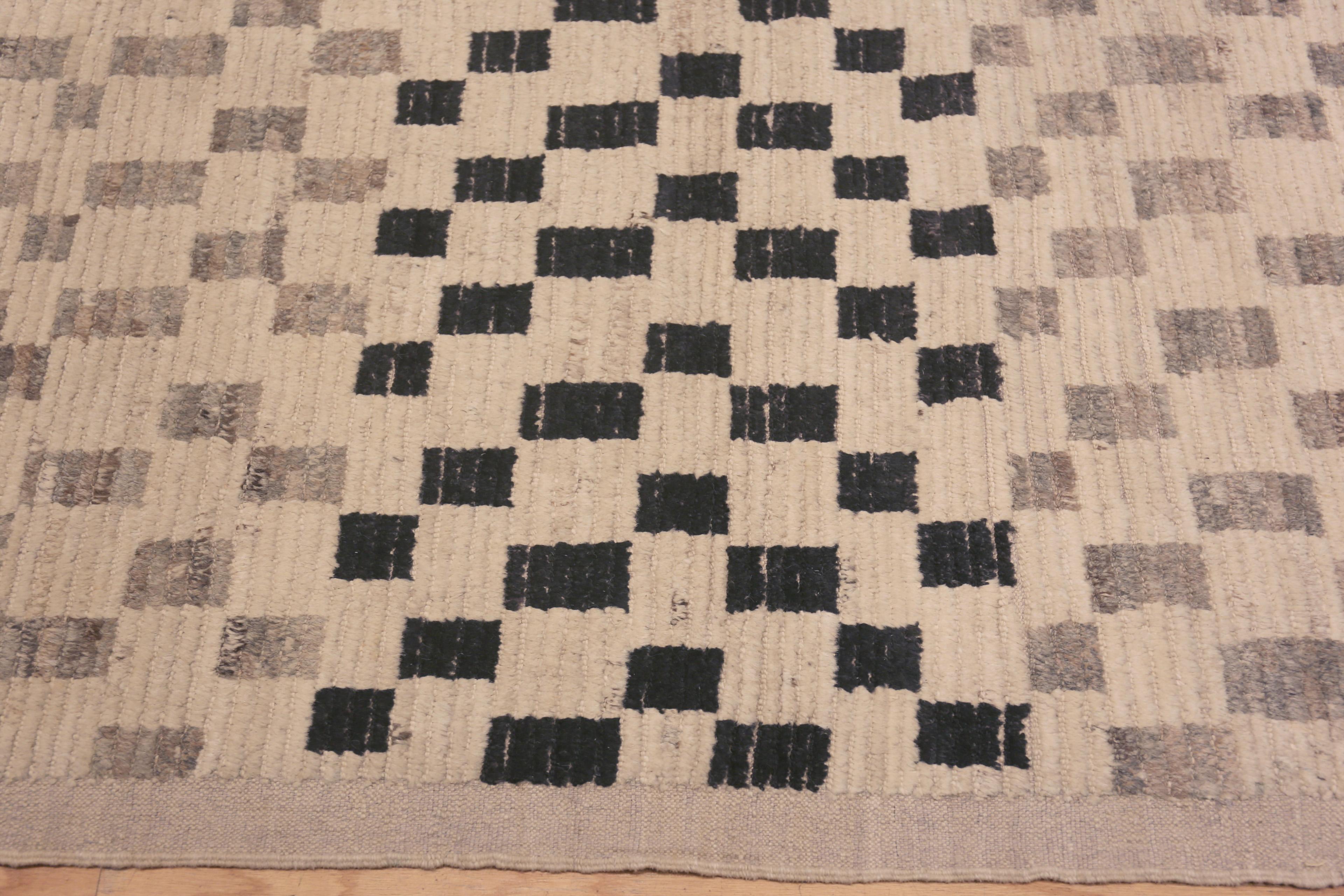 Nazmiyal Collection Alfombra moderna gris negra con diseño de tablero de ajedrez 13'2