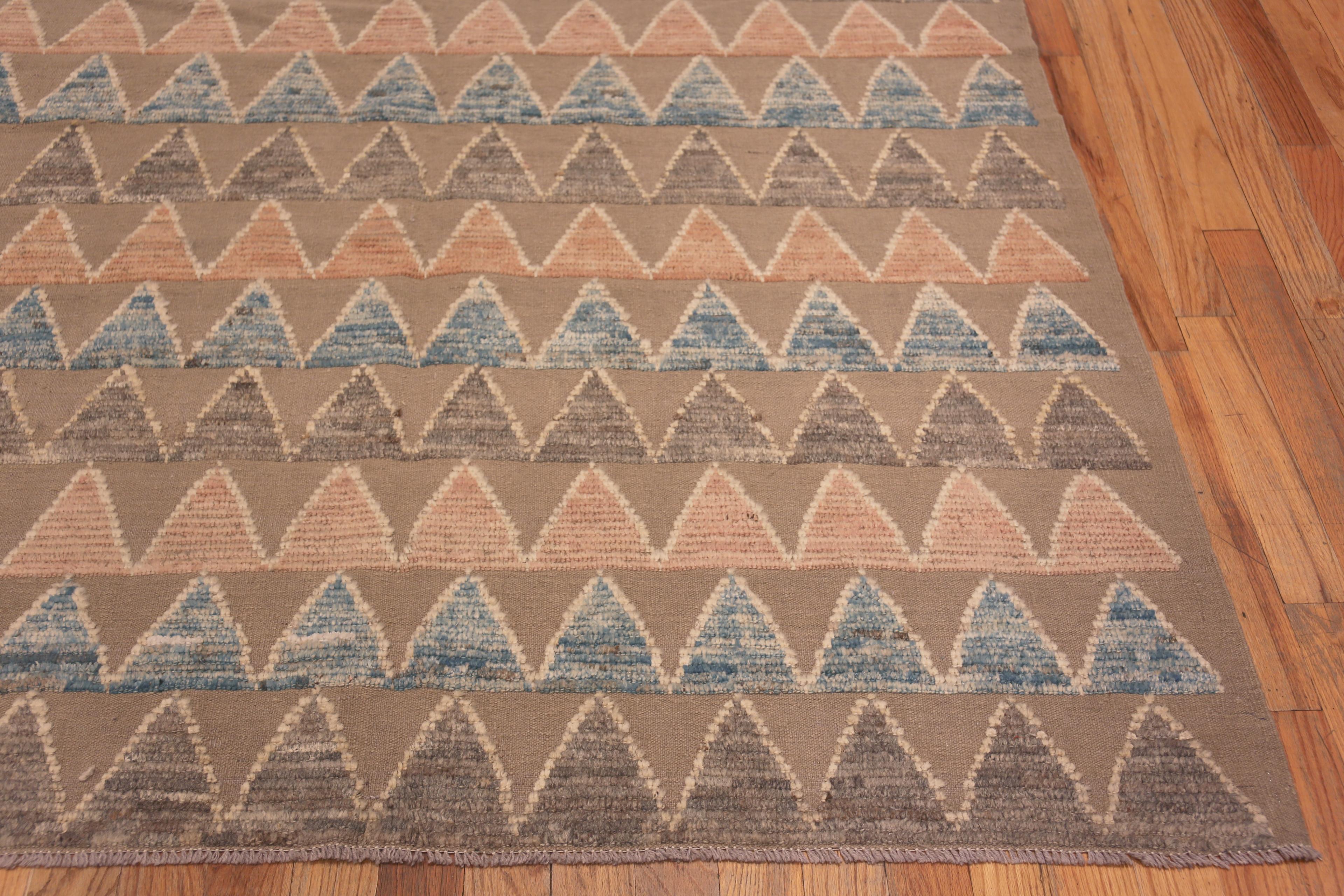Central Asian Nazmiyal Collection Modern High Low Pile Geometric Chevron Design Rug 9'6