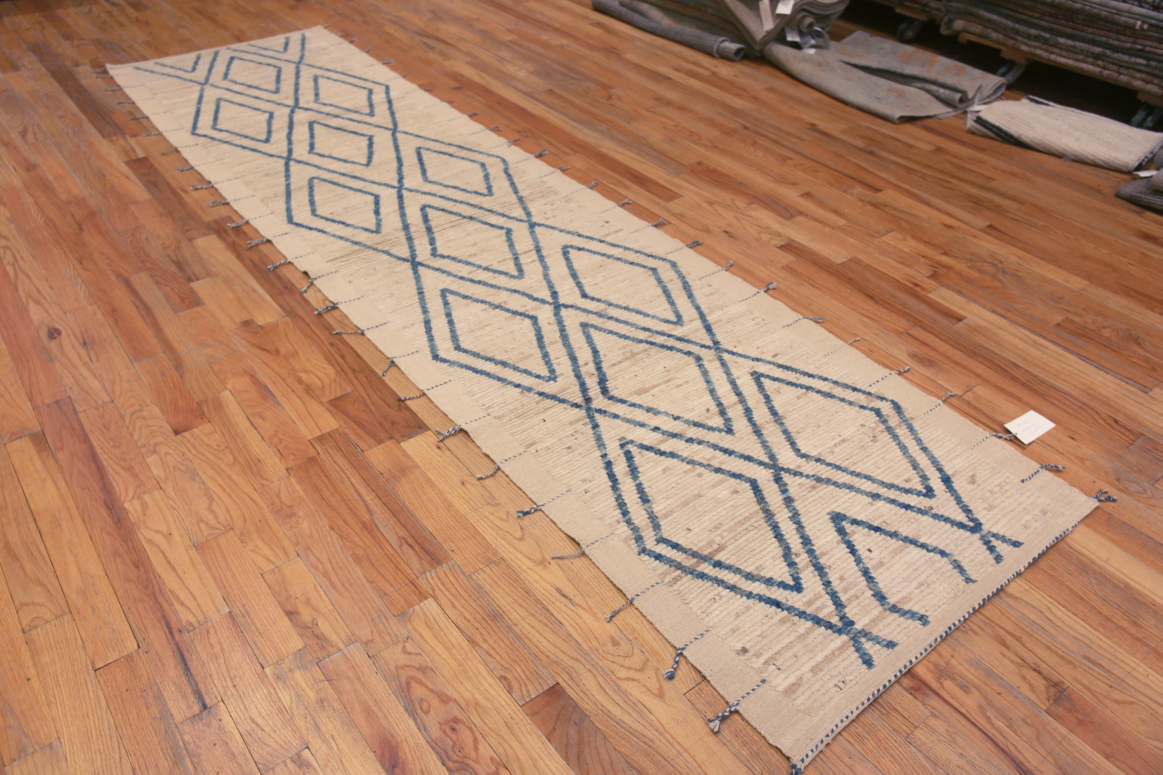 Hand-Knotted Nazmiyal Collection Modern Ivory Cream Color Geometric Runner Rug 3'5