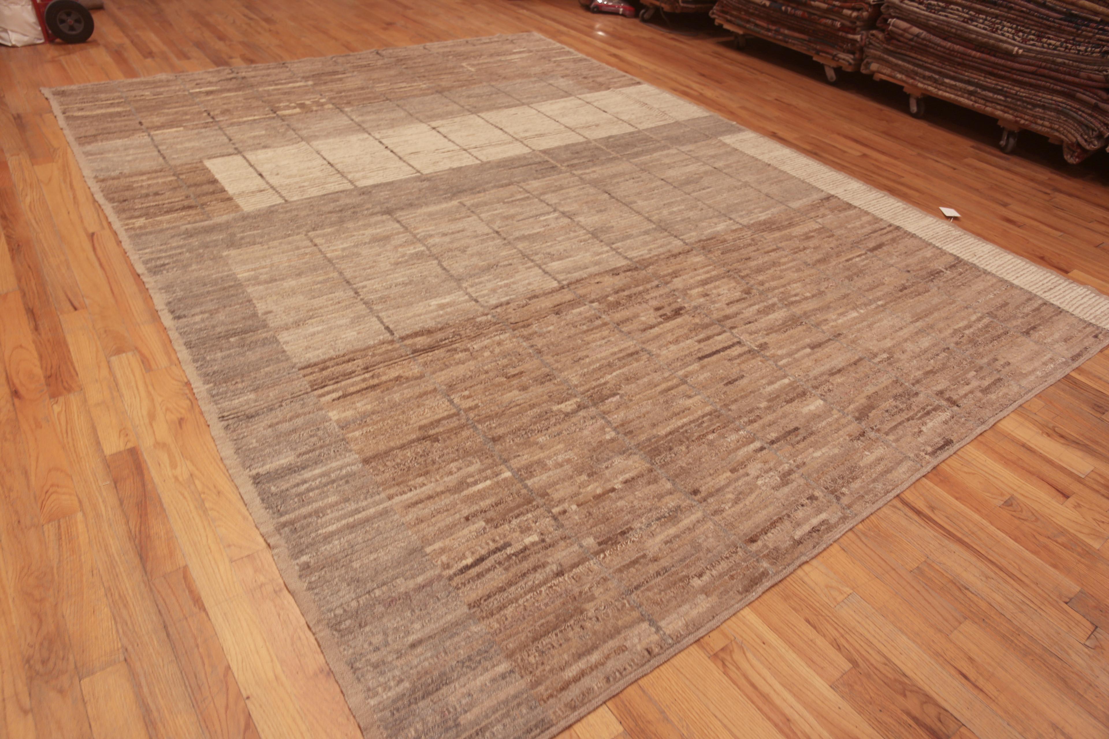 Modern Minimalist Geometric Design Earthy Color Contemporary Room Size Area Rug, Country Of Origin: Central Asia, Circa Date: Modern Rug 