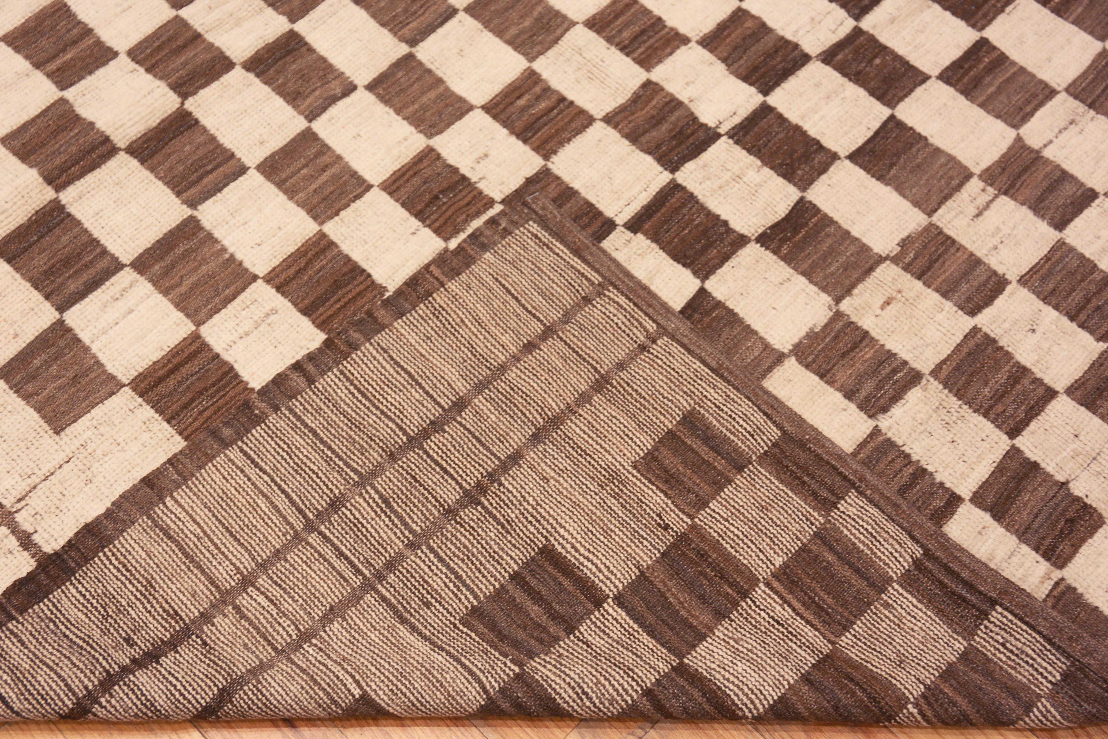 Contemporary Nazmiyal Collection Modern Moroccan Checkerboard Design Area Rug 9'5