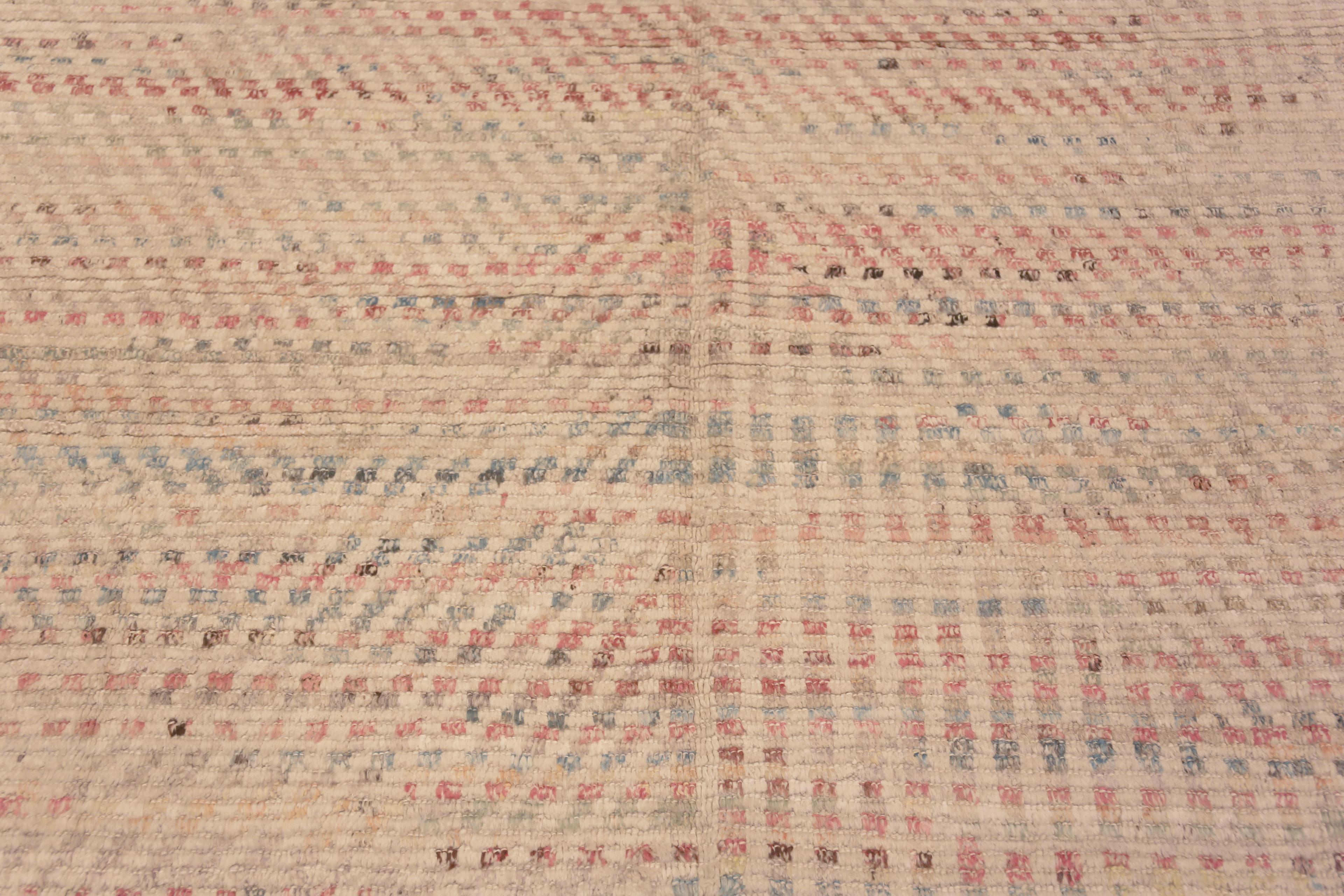 Eine faszinierende und schöne moderne Zimmer Größe Licht Creme Hintergrund weiche rustikale Farbe geometrische Stammes-nomadischen Design Vorleger, Herkunftsland: Zentralasien, CIRCA Datum: Modern Rug 