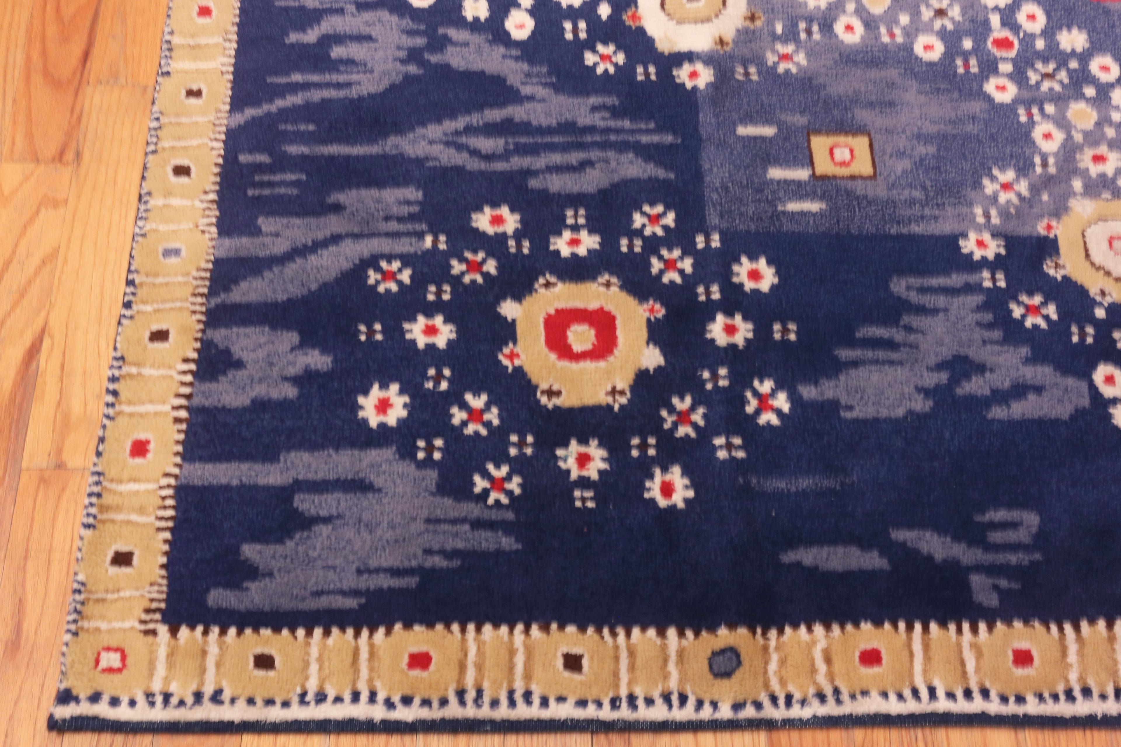 Hand-Woven Nazmiyal Collection Modern Silk And Wool Swedish Inspired Rug