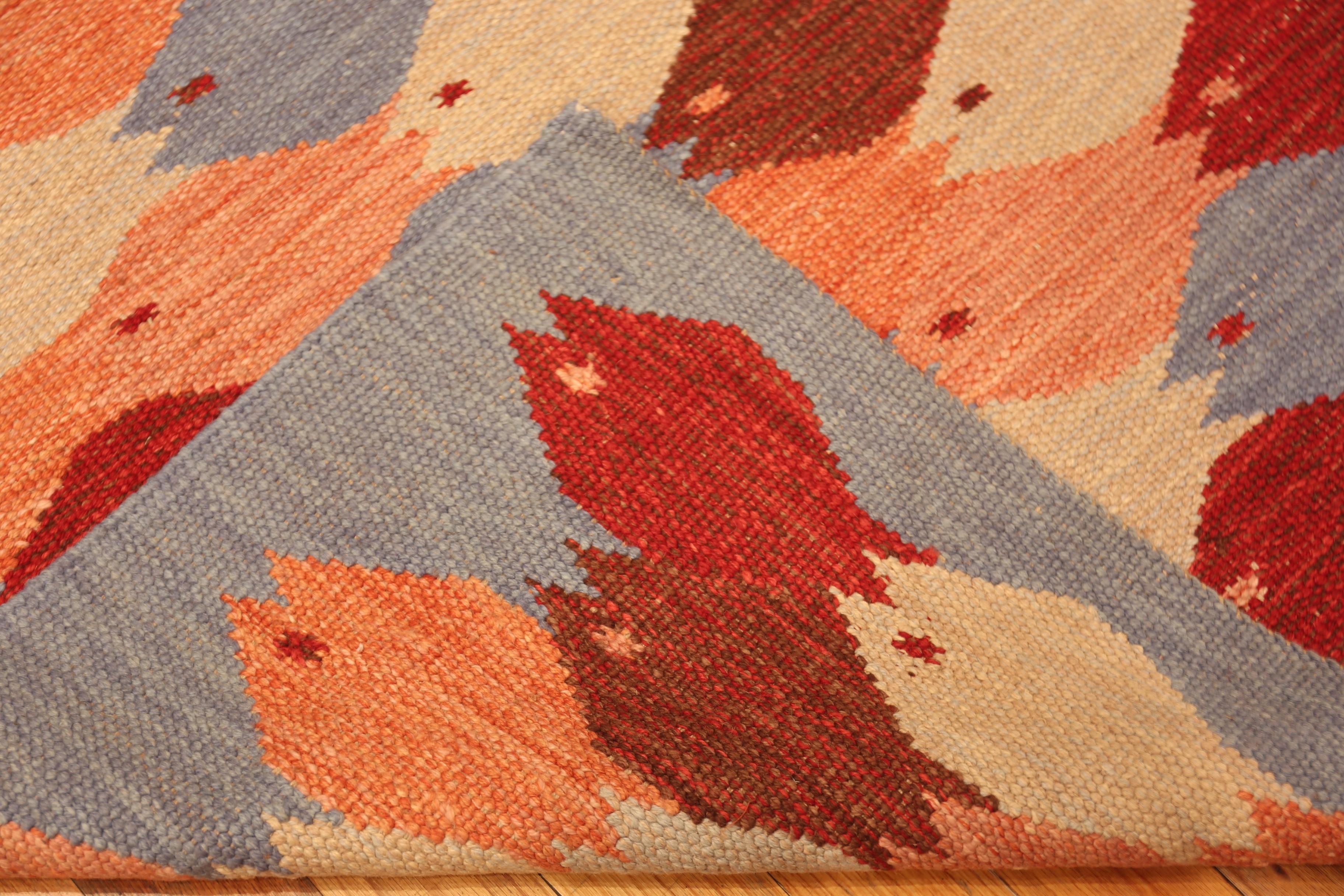 Nazmiyal Collection Tappeto Kilim moderno in stile svedese 4 ft 2 in x 6 ft In condizioni ottime in vendita a New York, NY