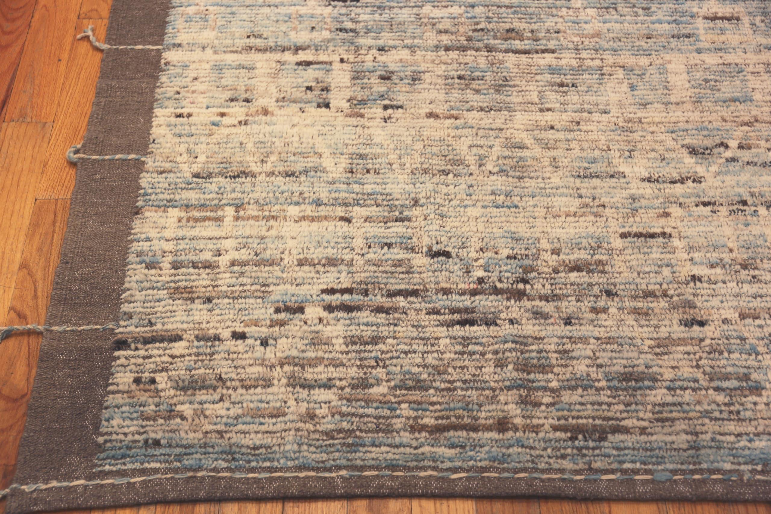 Afghan Nazmiyal Collection Moroccan Design Modern Distressed Rug. 9 ft 1 in x 12 ft 2in For Sale