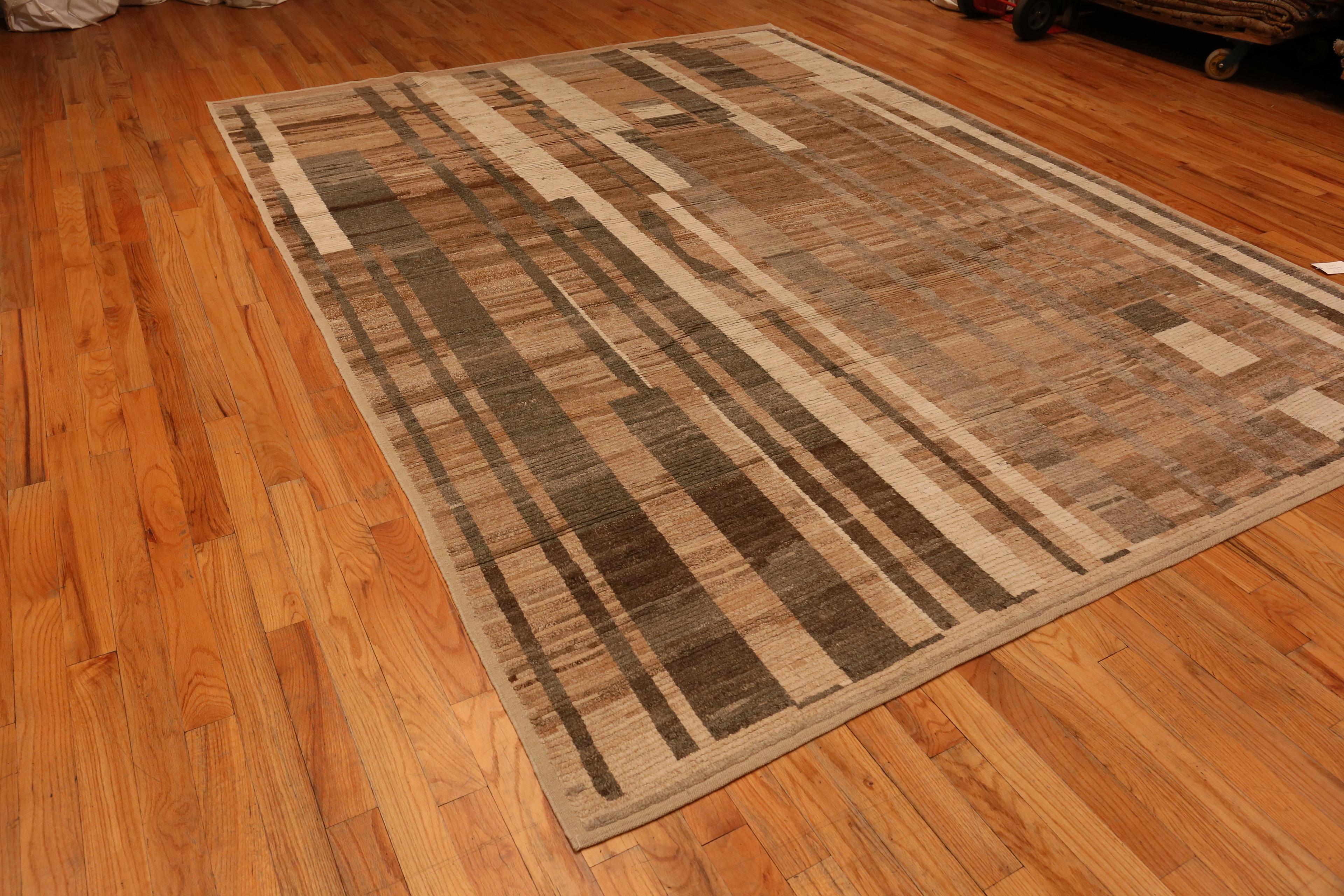Nazmiyal Collection Nature Inspired Modern Moroccan Rug. 9 ft 1 in x 11 ft 11 in For Sale 1