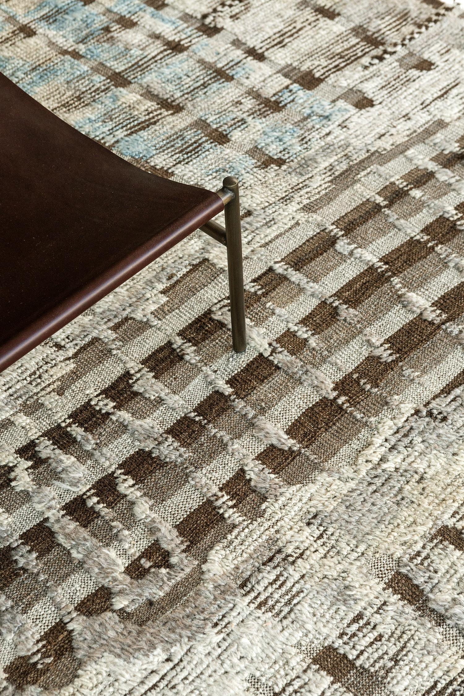 Hand-Knotted Nazmiyal Collection Nature Tones Modern Distressed Rug. 7 ft 10 in x 10 ft 3 in