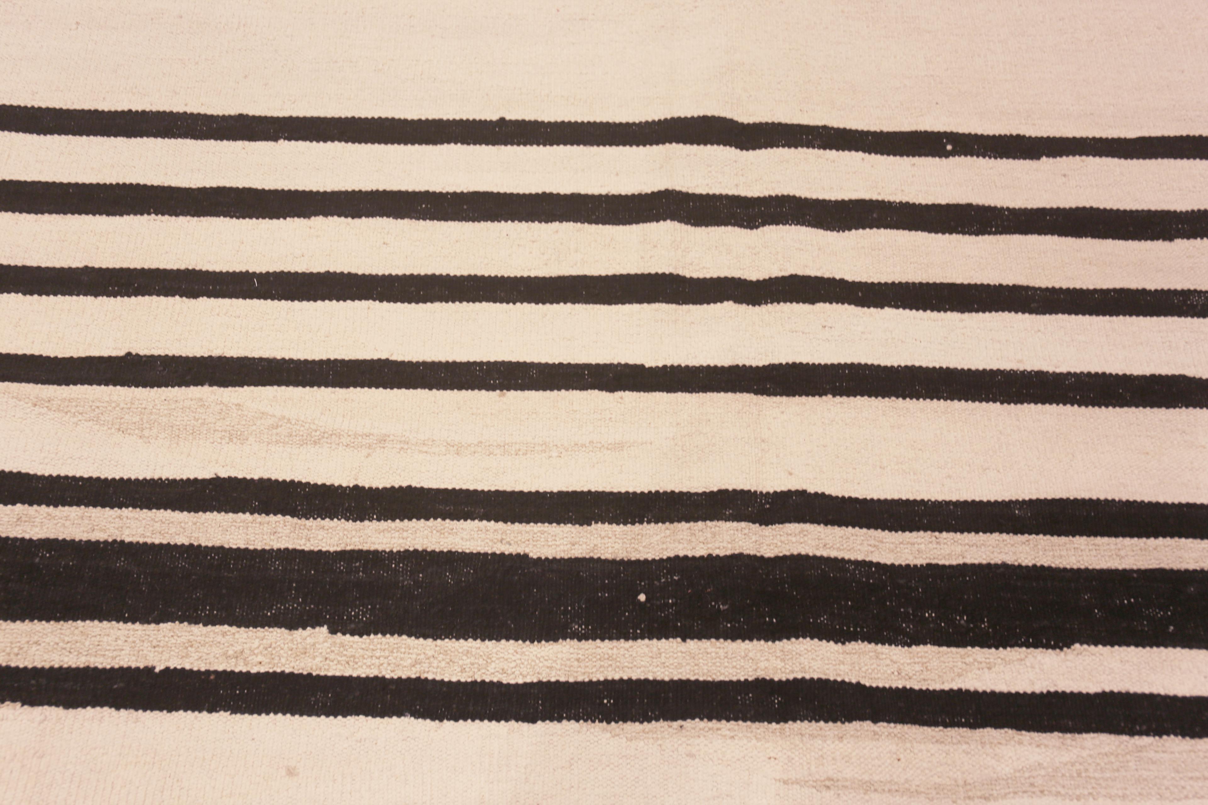 Nazmiyal Kollektion Neutral Farbe Weiß Schwarz Moderner Kelim Teppich 12'10