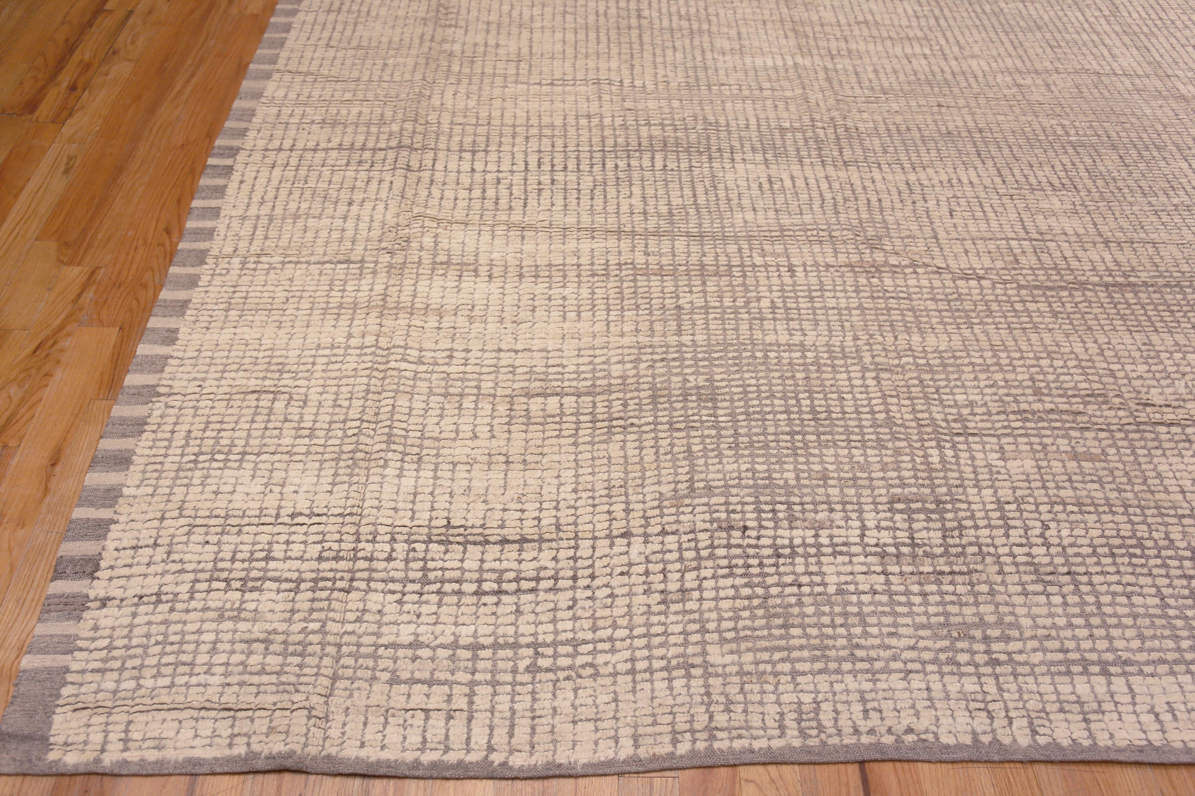 Contemporary Nazmiyal Collection Neutral Minimalist Cream Color Modern Rug 13'10