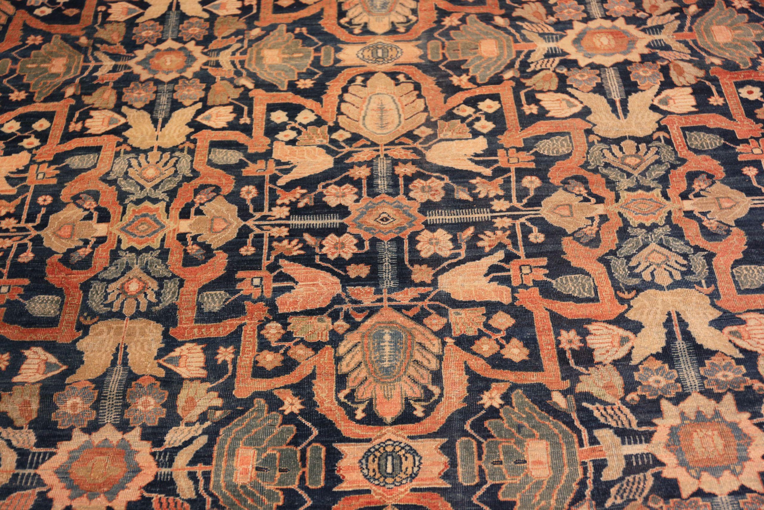 Annodato a mano Nazmiyal Collection Tappeto antico persiano oversize Sarouk Farahan 14ft x 20ft 2in in vendita