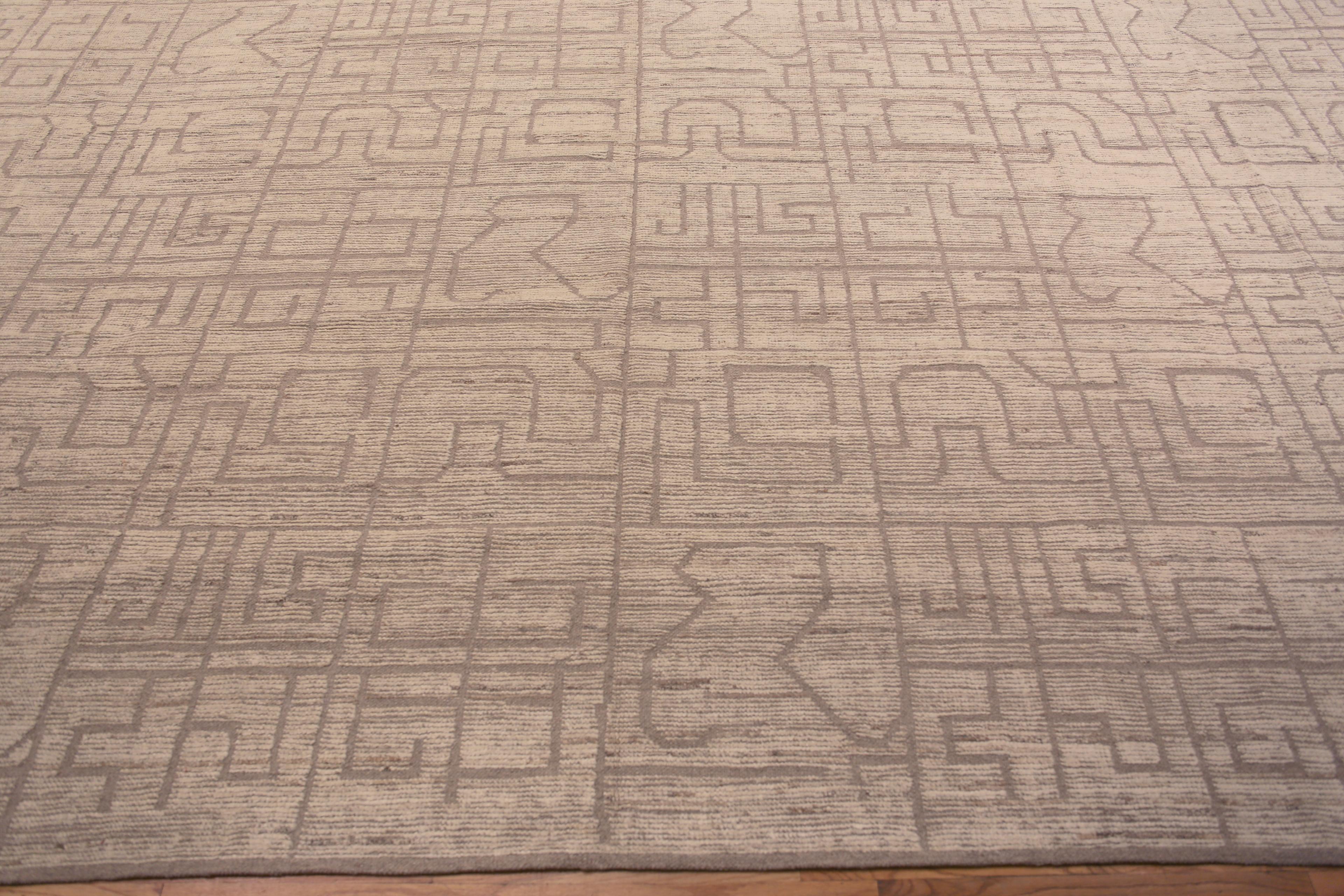 Laine Collection Nazmiyal, tapis moderne surdimensionné à motifs géométriques tribaux 19' x 26'