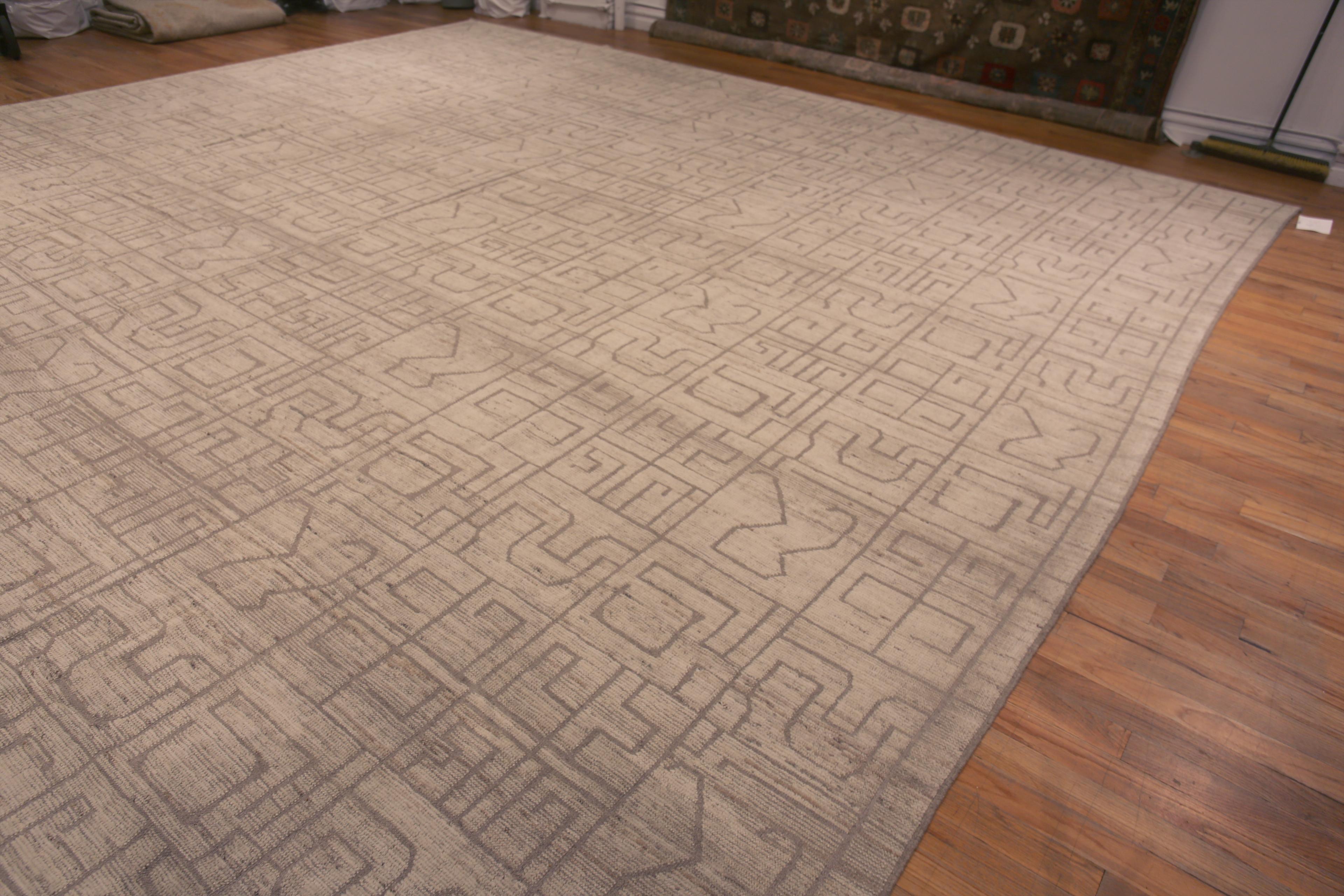 Collection Nazmiyal, tapis moderne surdimensionné à motifs géométriques tribaux 19' x 26' 1