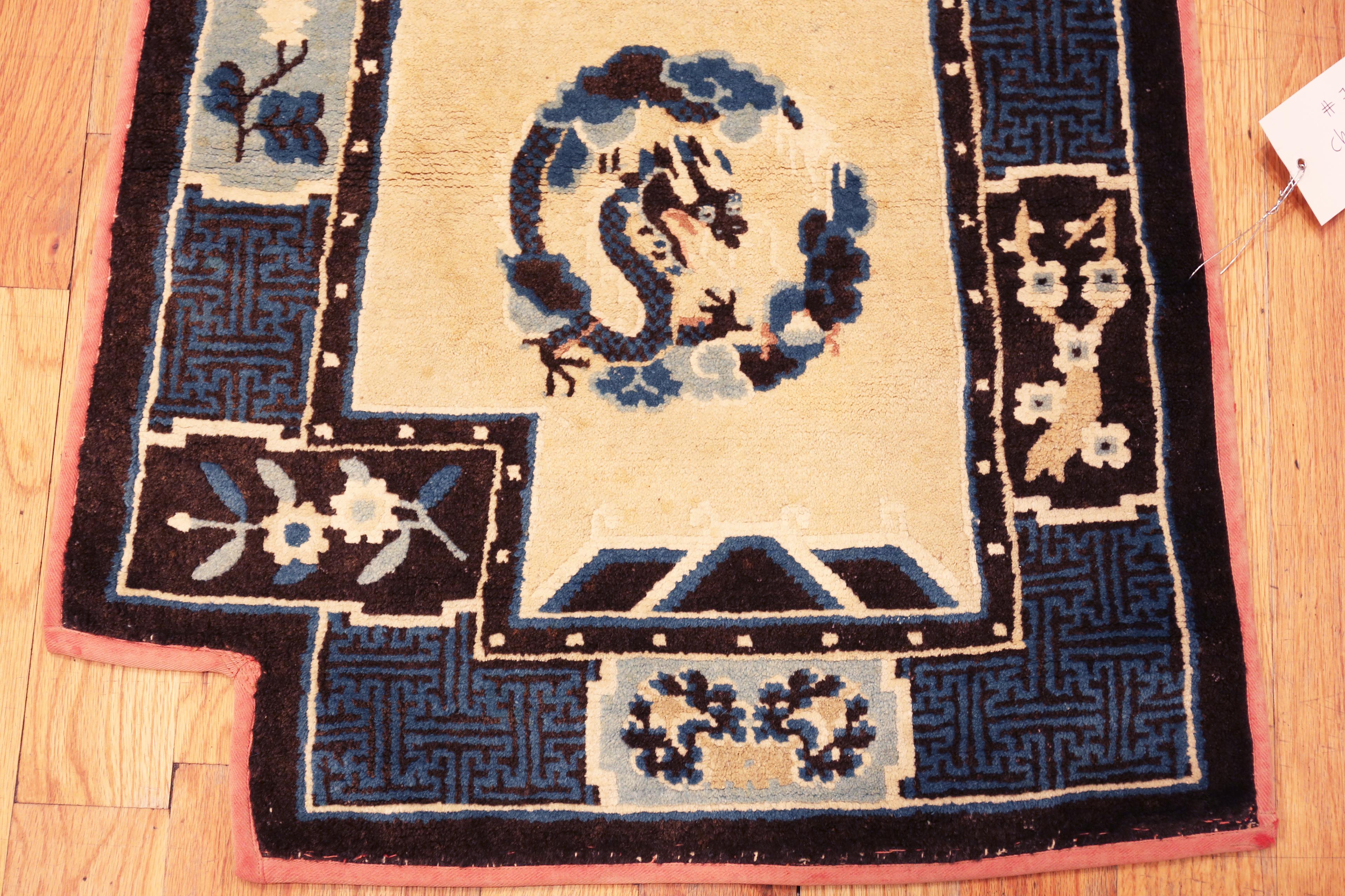 Paire de tapis piliers anciens de Ningxia avec motifs de dragons, Pays d'origine : Chine, Circa date : 1900