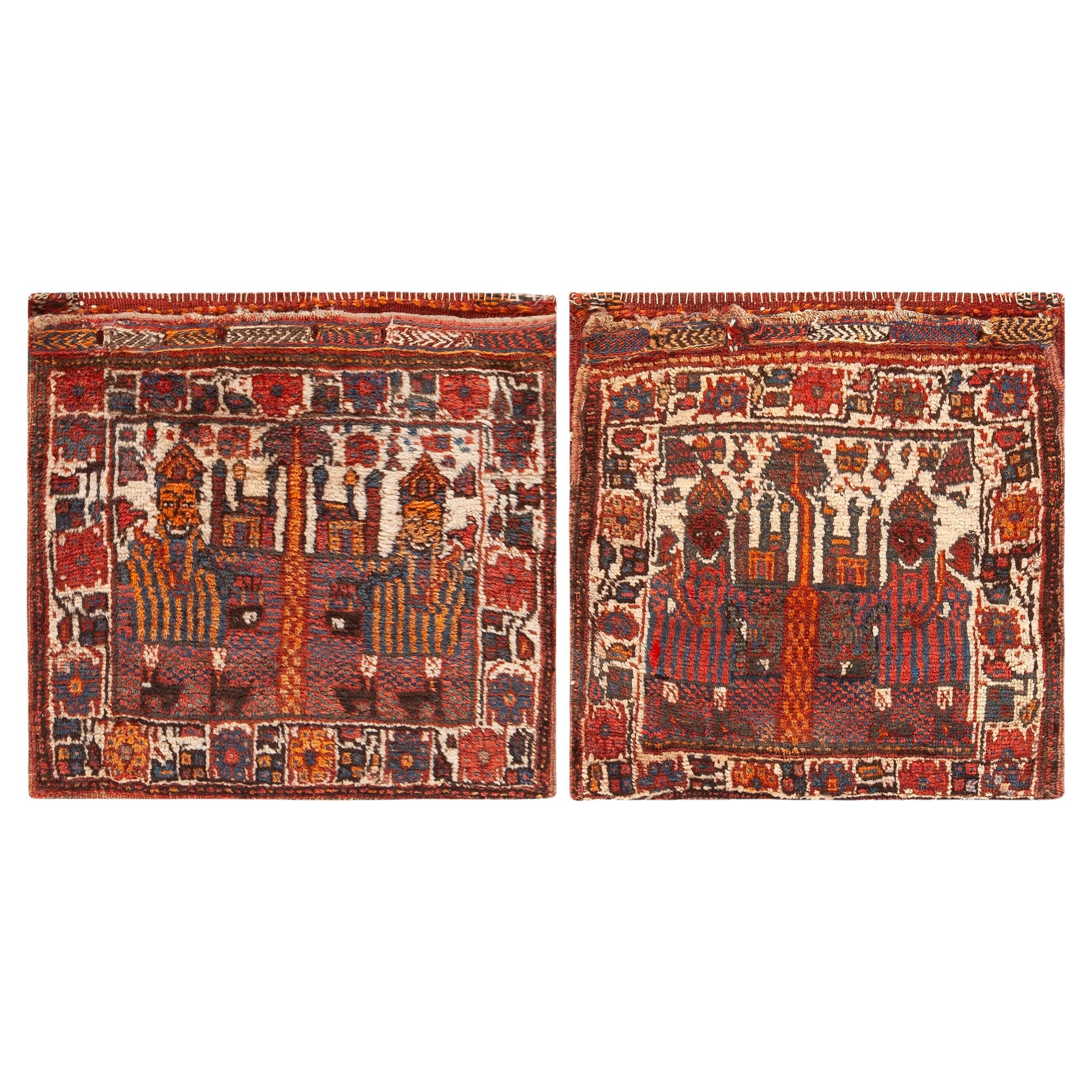 Nazmiyal Collection Paar der malerischen Afshar Stammes-Taschen 2 ft x 2 ft im Angebot