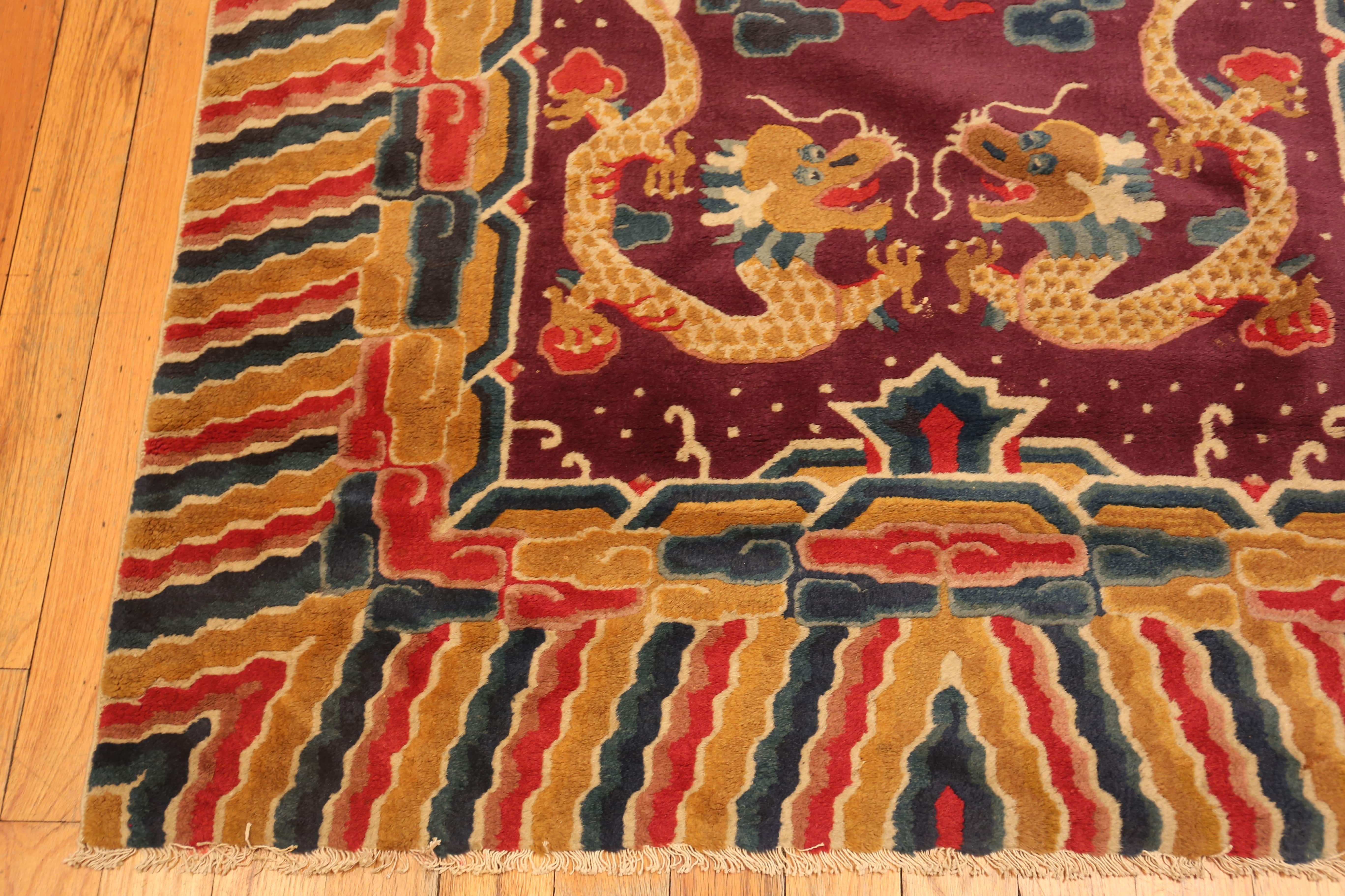 Nazmiyal Collection lila chinesischen Drachen Design Teppich 4 ft 4 in x 7 ft im Angebot 2