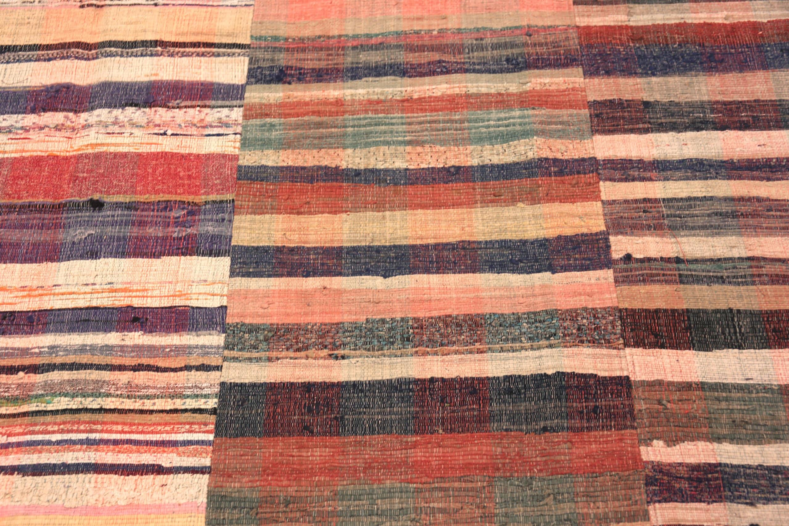 Moderner lilafarbener Rag-Teppich der Nazmiyal-Kollektion. 9 ft 2 in x 12 ft (21. Jahrhundert und zeitgenössisch) im Angebot
