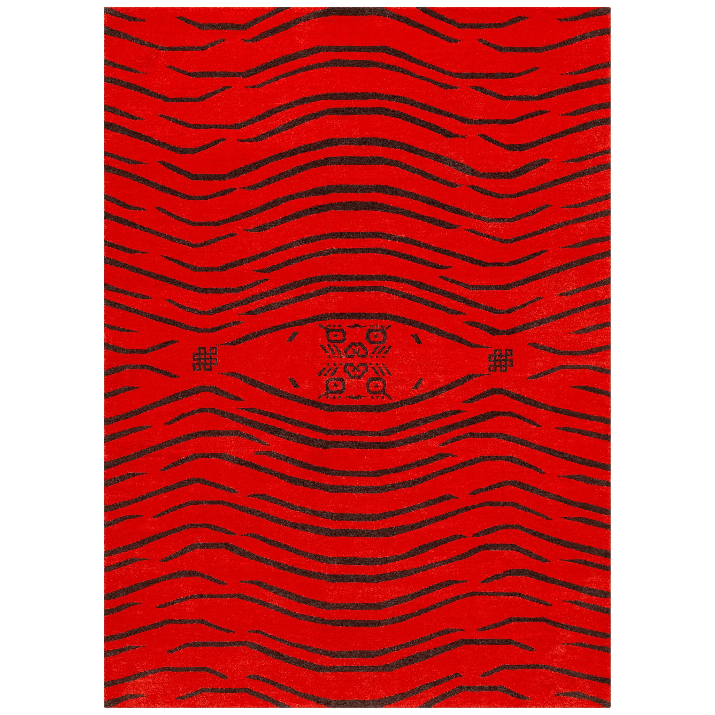 Nazmiyal Collection Rouge et Noir Tapis Artistic Modern Design Tiger 5'1" x 7'2" en vente