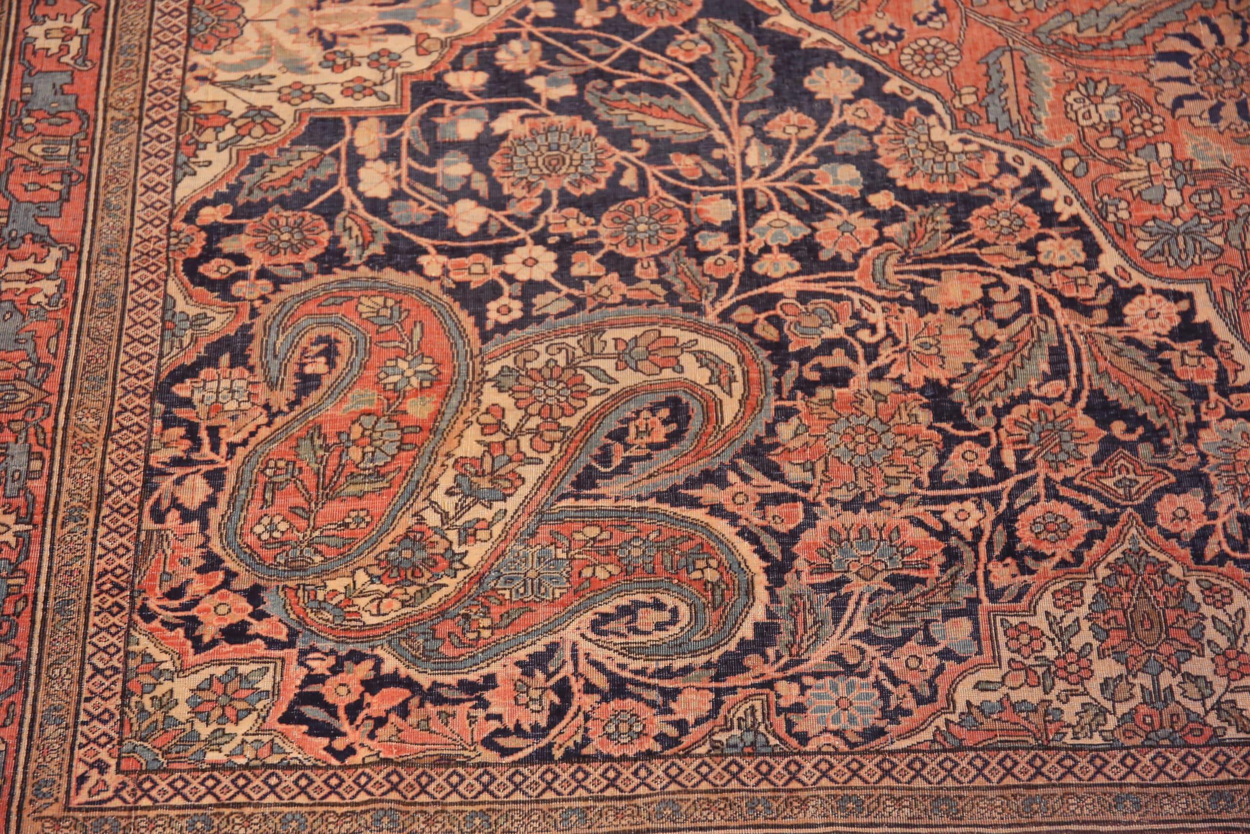 Tappeto rustico a trama fine Mohtashem antico di grandi dimensioni, Paese d'origine / Tipo di tappeto: Tappeto antico persiano, Data del CIRCA: Fine del XIX secolo