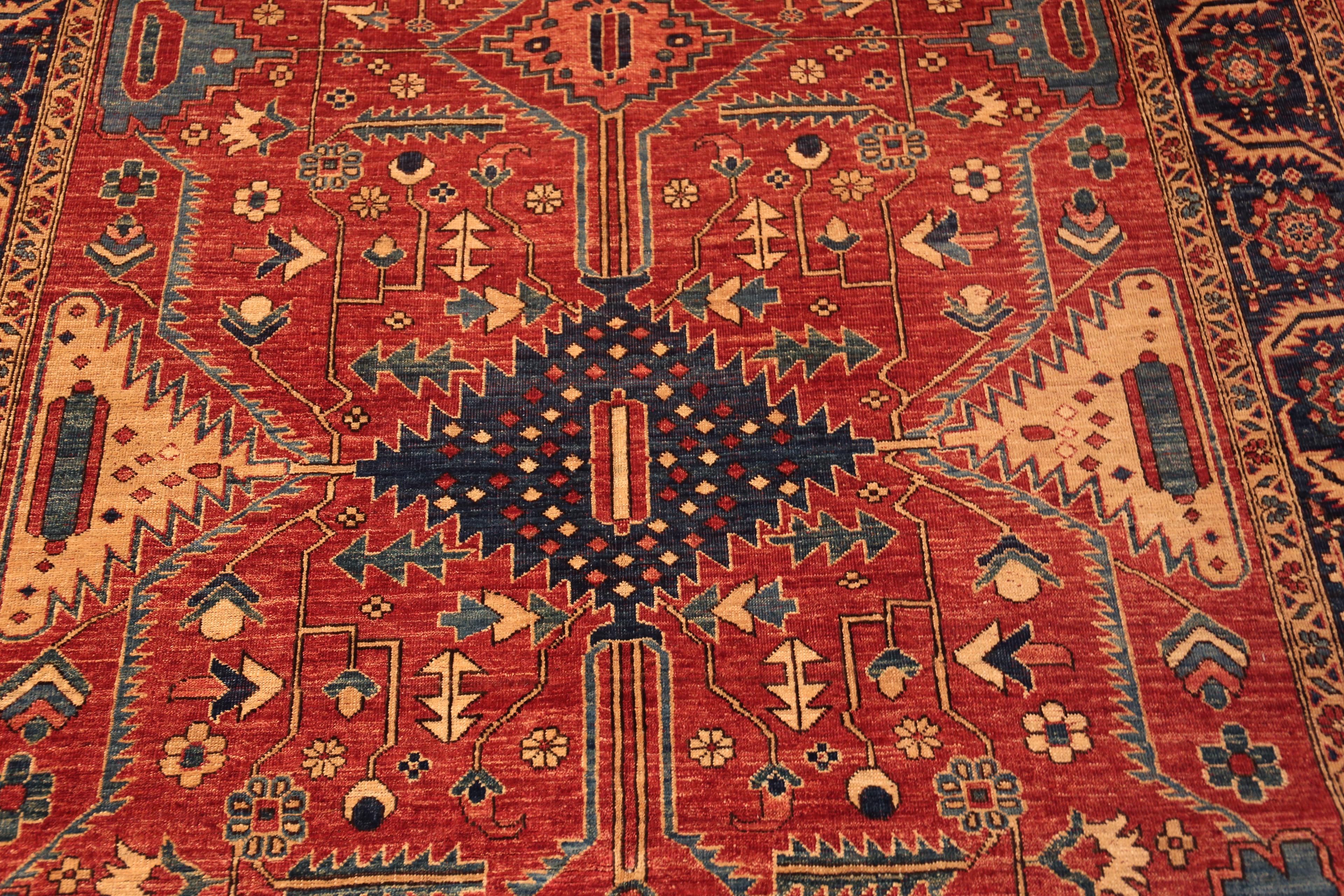 Moderner Teppich aus der Nazmiyal Kollektion Rustikaler Stammeskunst Heriz Serapi Design 6' x 9'7