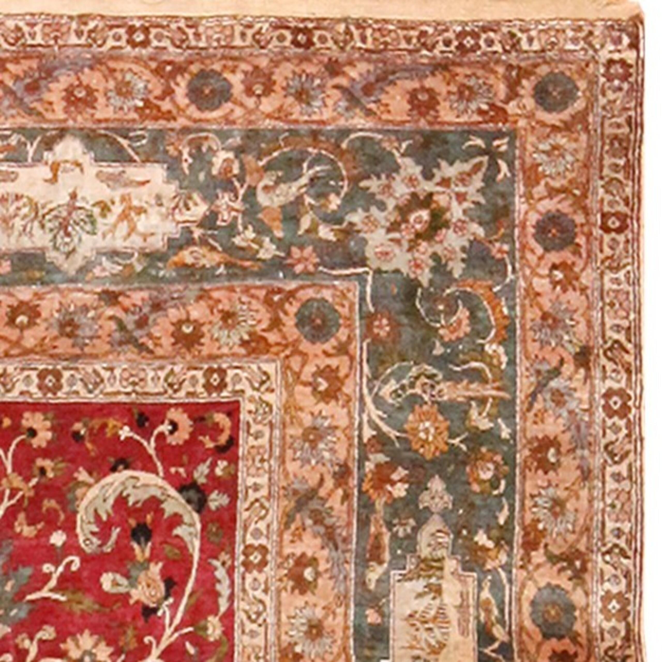 Silk Antique Indian Mughal Rug. 4 ft 1 in x 6 ft 2 in For Sale 1